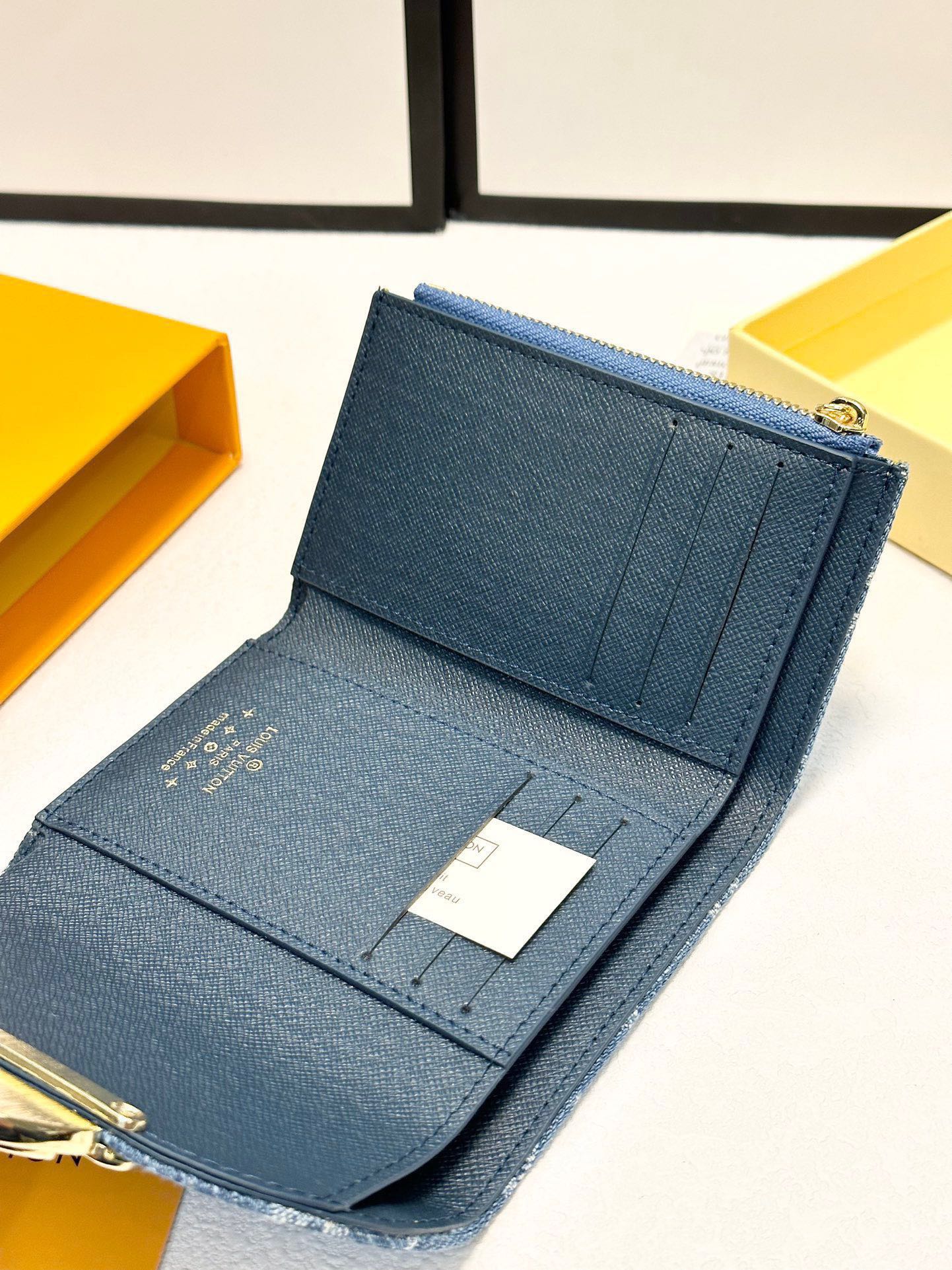 Louis new arrival denim wallet size: 12*9.5 cm