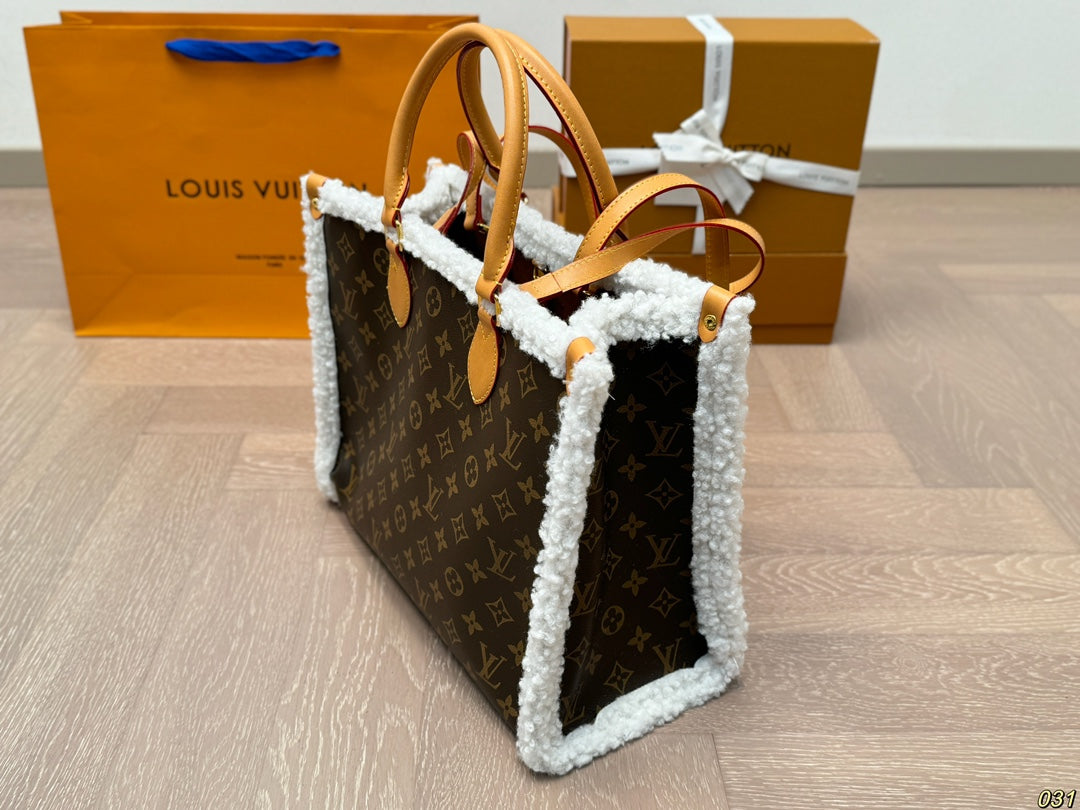 Louis new arrival onthego bag size: 33 * 26cm