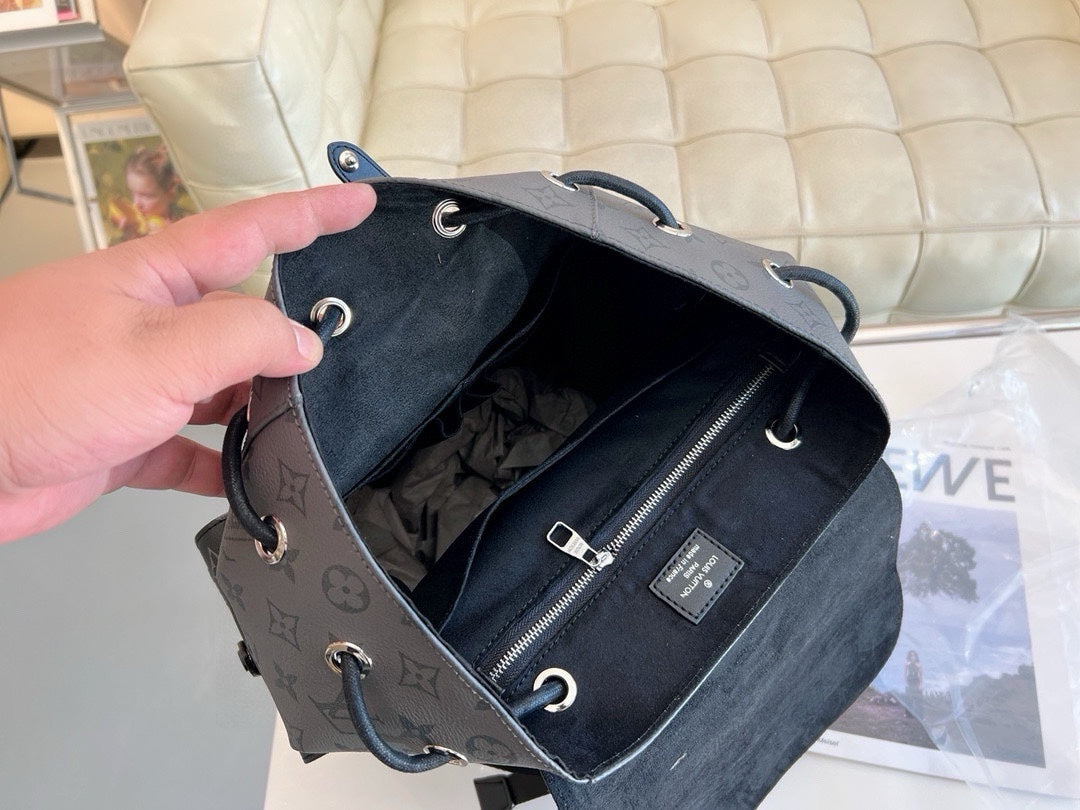 louis new arrival backpack 002 size: 31*15*45 cm