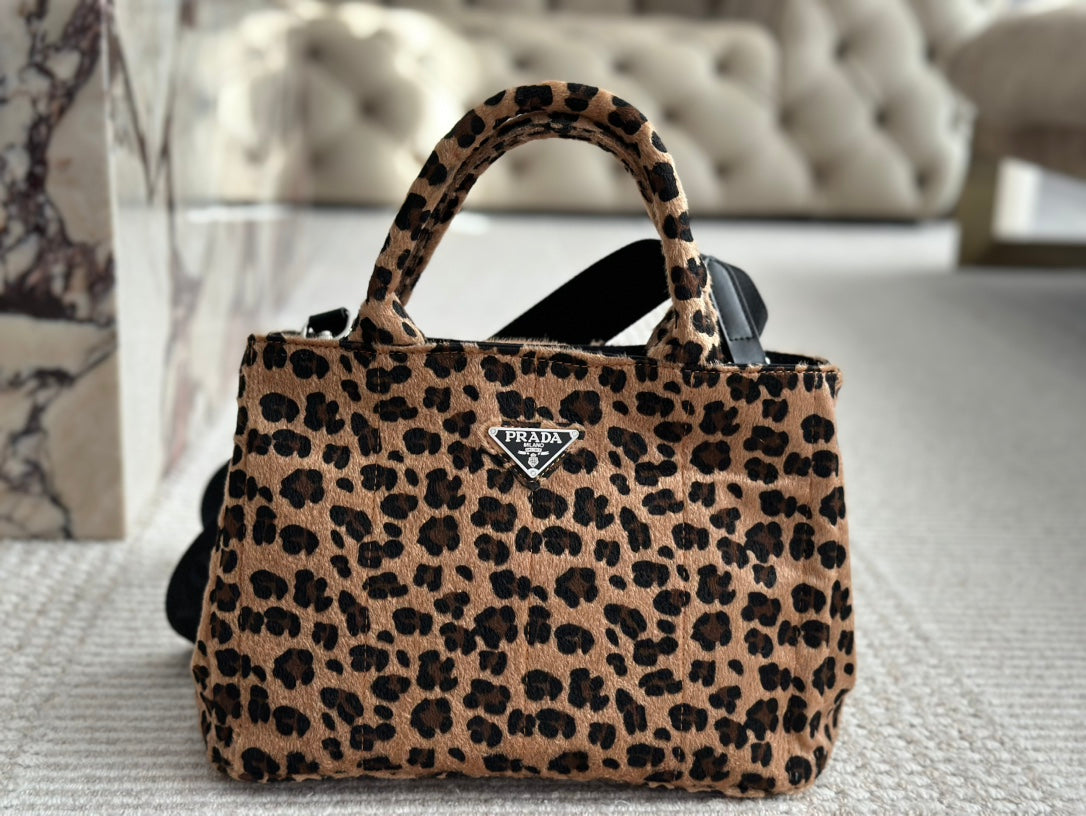 Pra new arrival tote bag 006  size:30 * 20cm