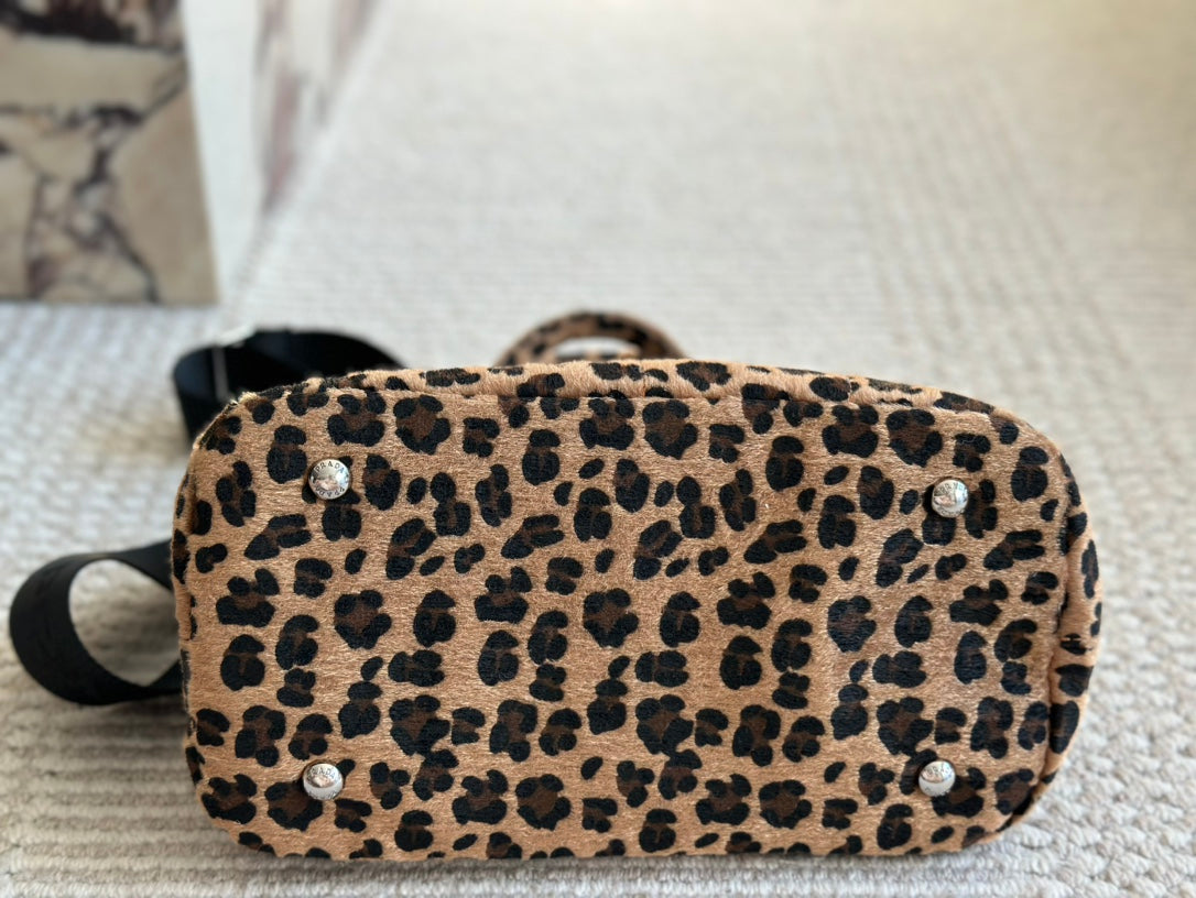 Pra new arrival tote bag 006  size:30 * 20cm