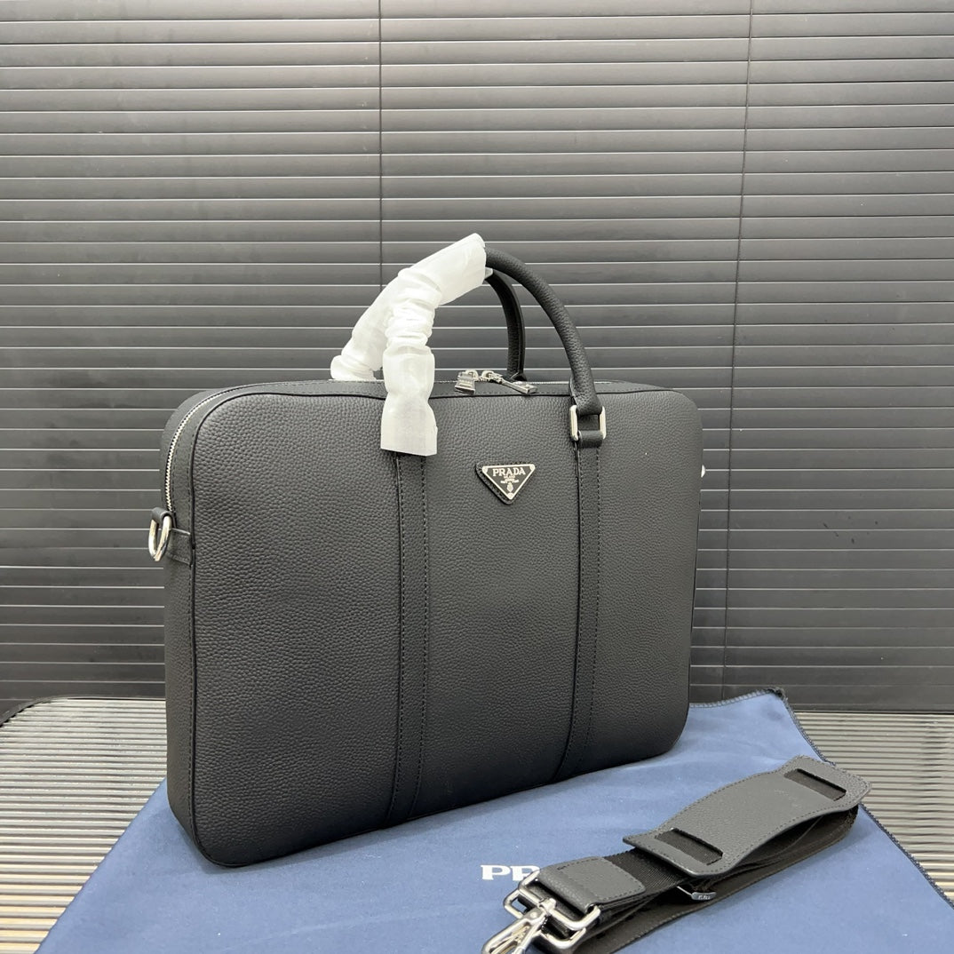 Pra new arrival briefcase laptop bag size: 38*28 cm