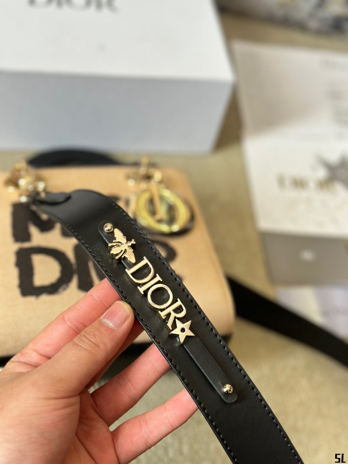 D new arrival lady bag size: 20*18 cm