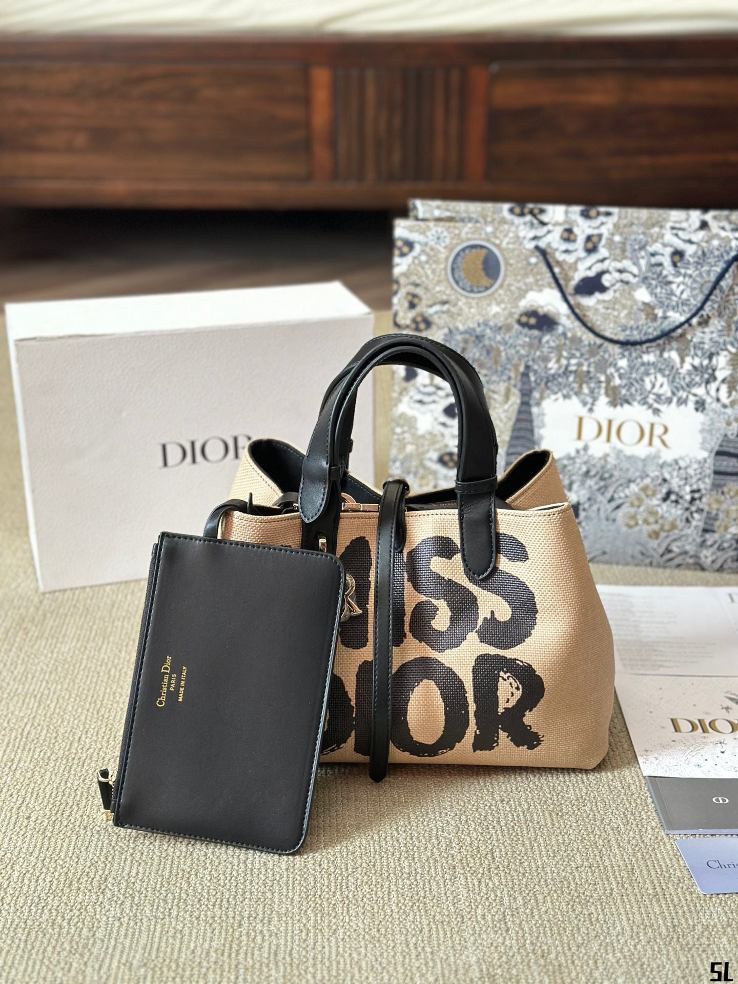 Miss D Toujours new arrival tote bag size: 30*20 cm