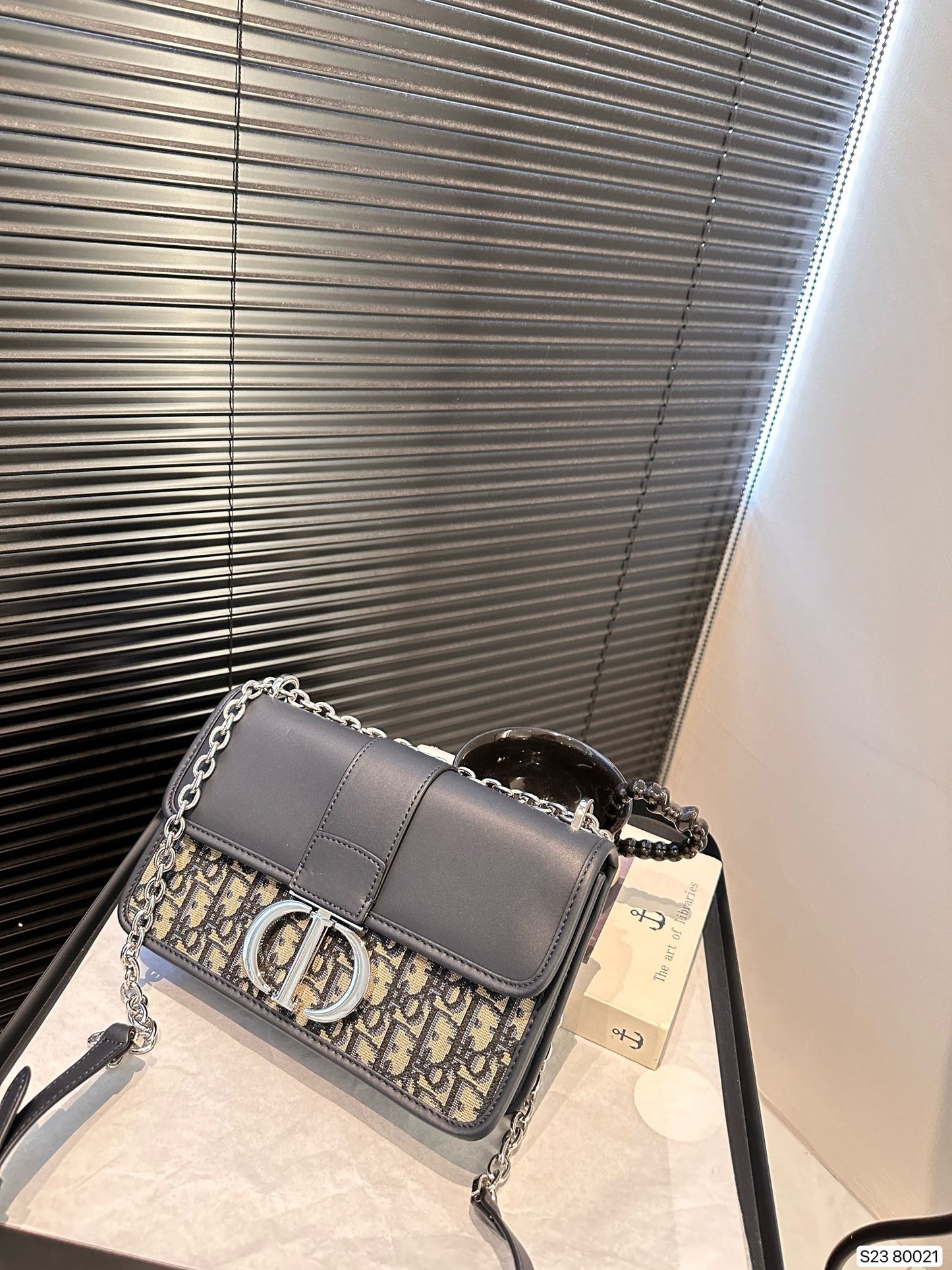 D new arrival MONTAIGNE bag size: 25*15 cm