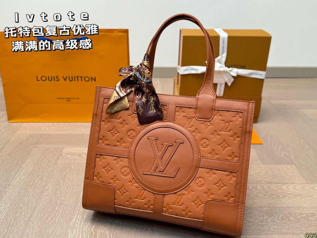Louis new arrival tote bag size: 34*27 cm