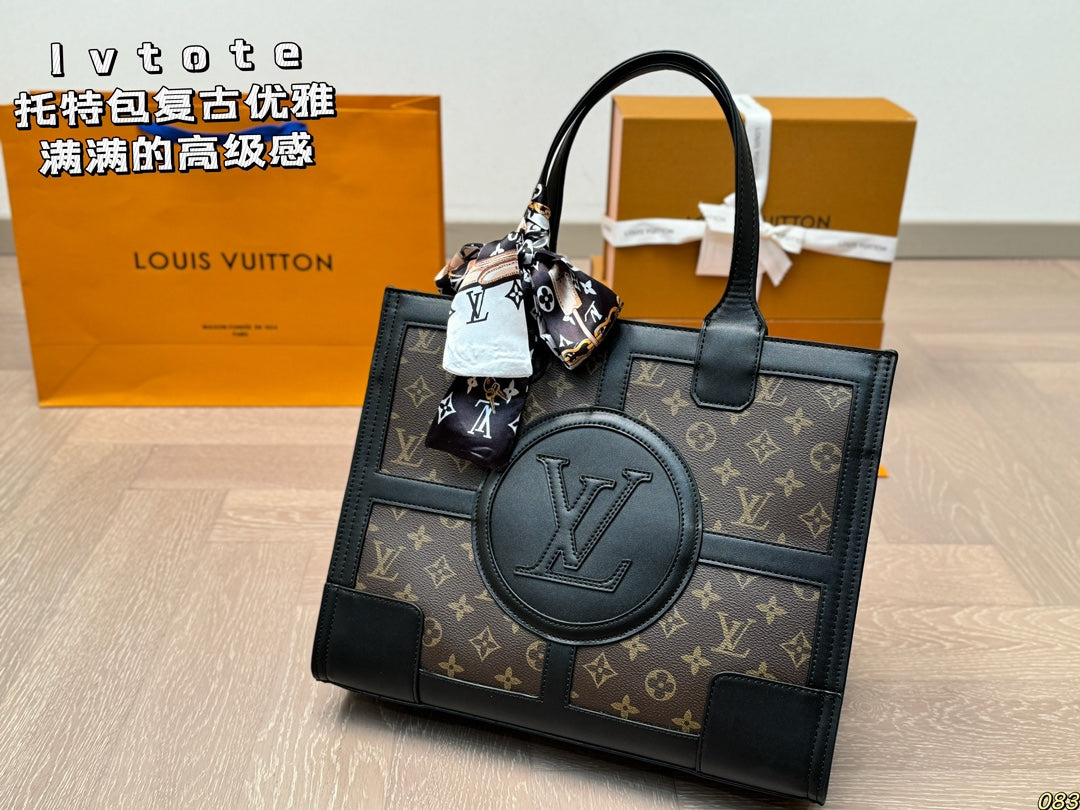 Louis new arrival tote bag size: 34*27 cm