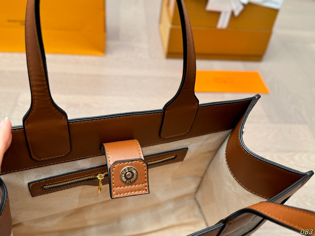 Louis new arrival tote bag size: 34*27 cm