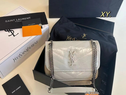 Y new arrival niki chain bag small size: 22*18 cm