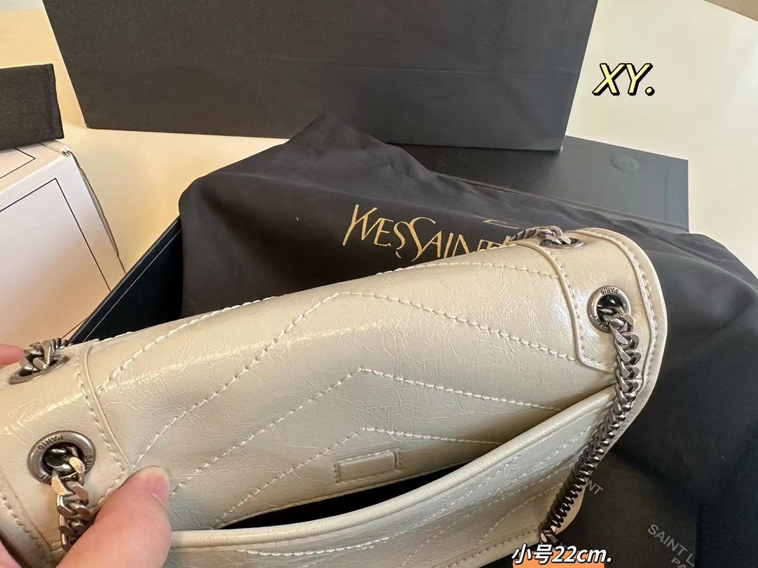 Y new arrival niki chain bag small size: 22*18 cm