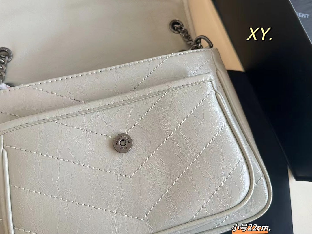 Y new arrival niki chain bag small size: 22*18 cm