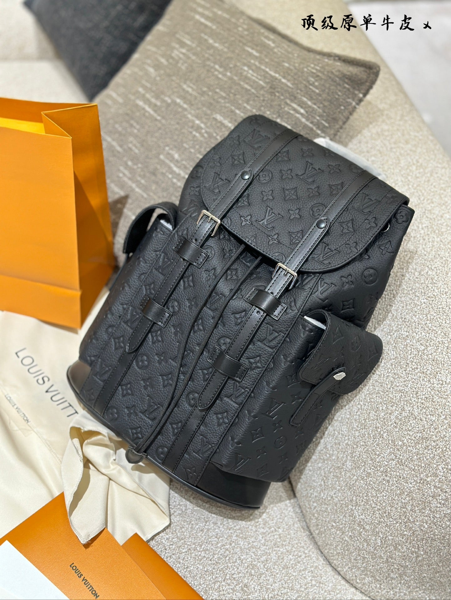 louis new arrival leather backpack bag size:33*43 cm