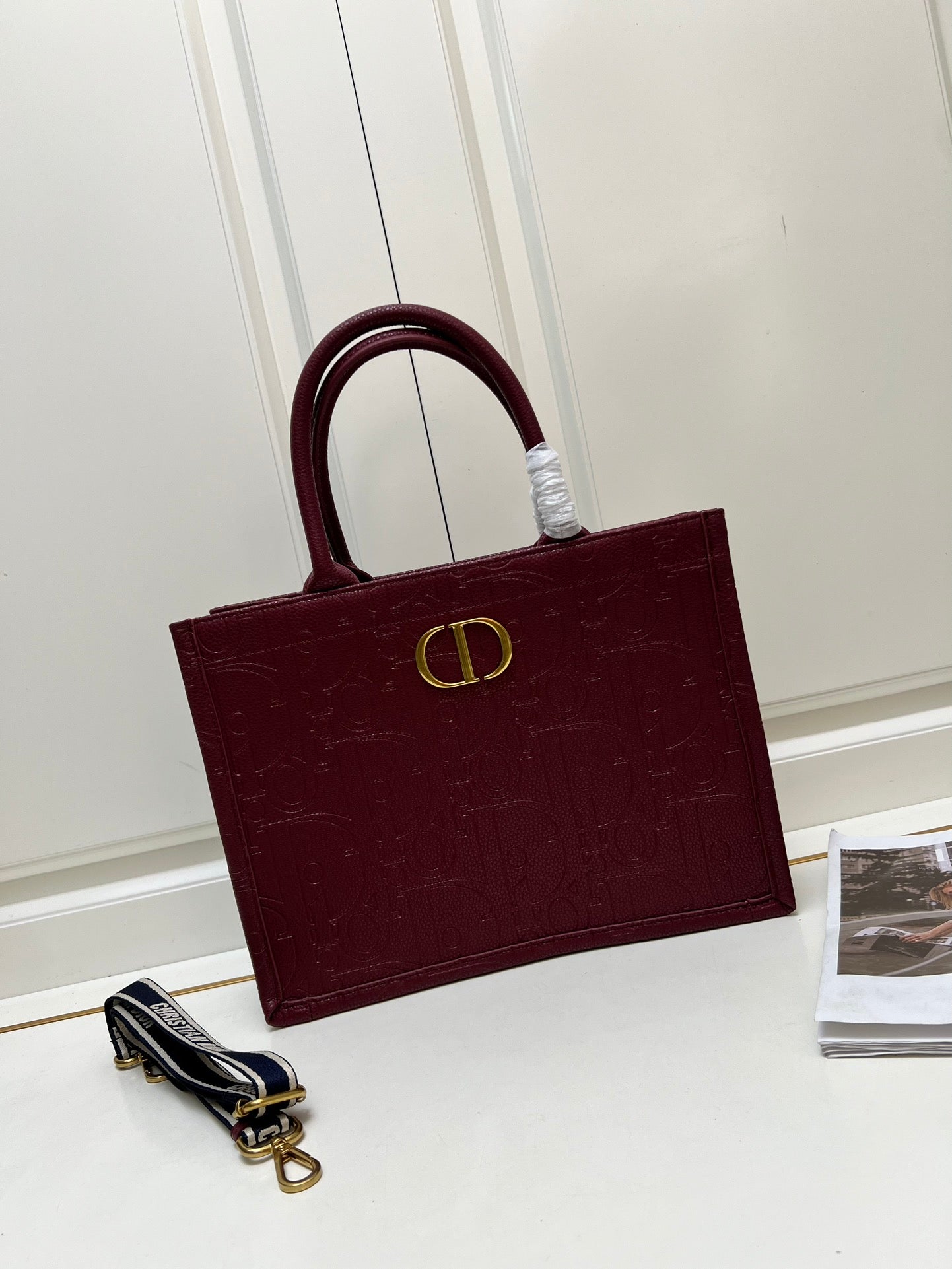 D new arrival book tote bag size: 36.5*28*17.5cm top quality