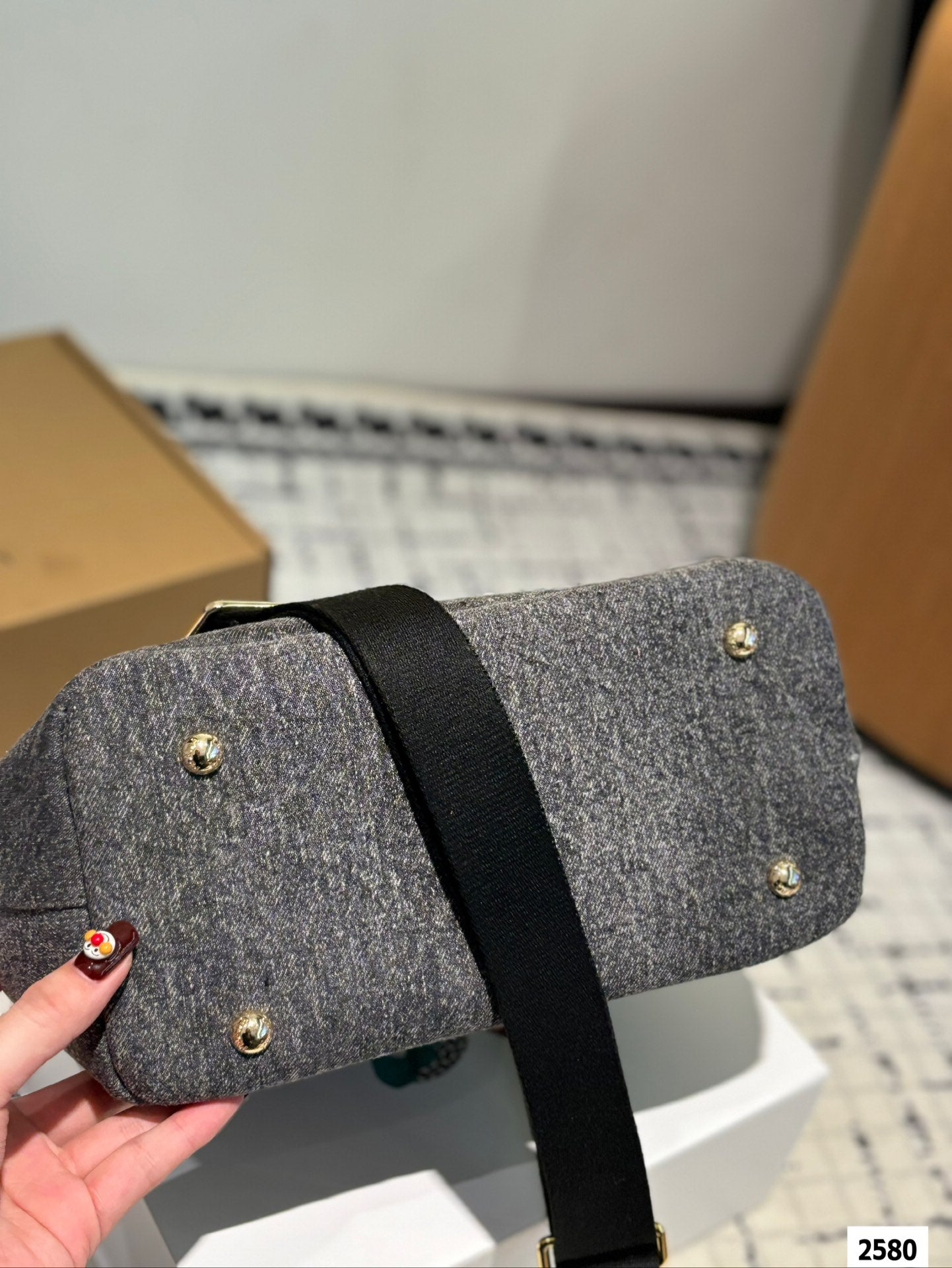 Pra new arrival tote bag size:30 * 19 cm