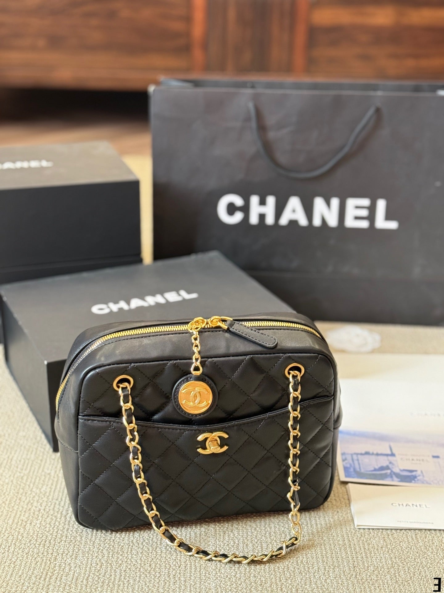 Cc new arrival 24K camera bag size: 25*17 cm