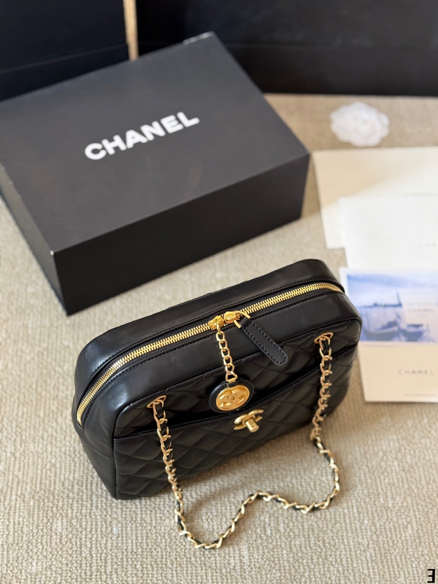 Cc new arrival 24K camera bag size: 25*17 cm