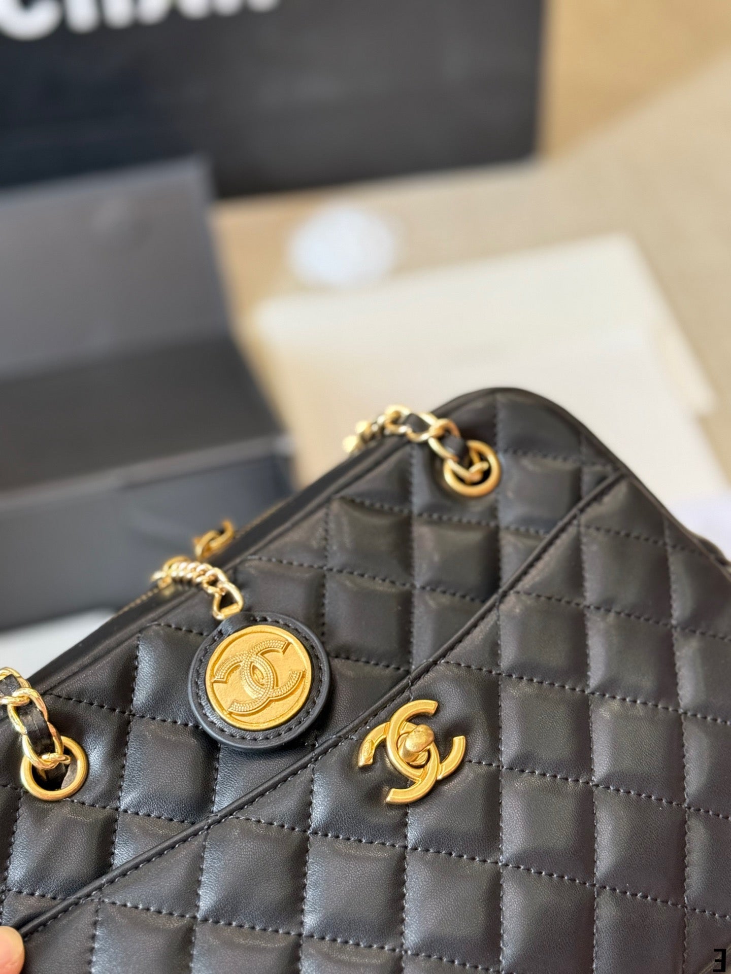 Cc new arrival 24K camera bag size: 25*17 cm