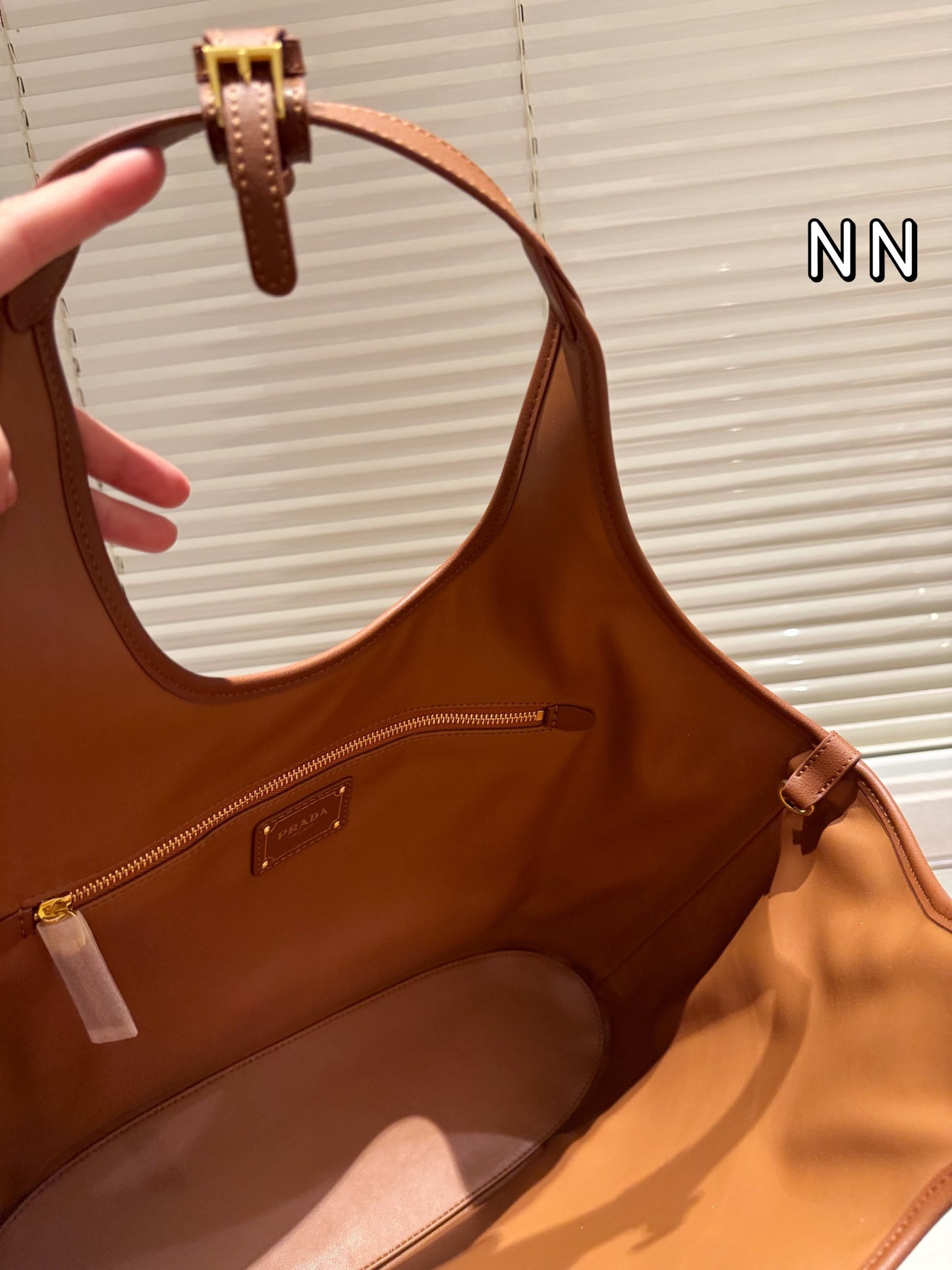 Pra new arrival tote bag size:28*22 cm