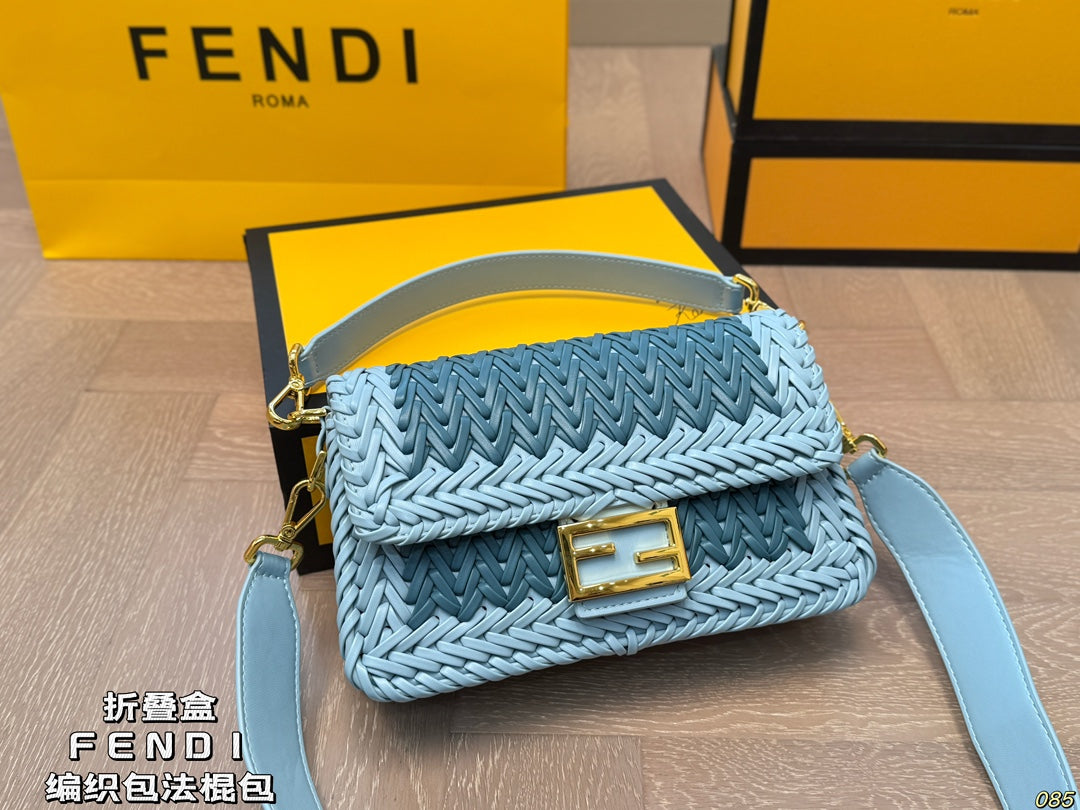 Fen new arrival Baguette bag size: 26 * 15 cm