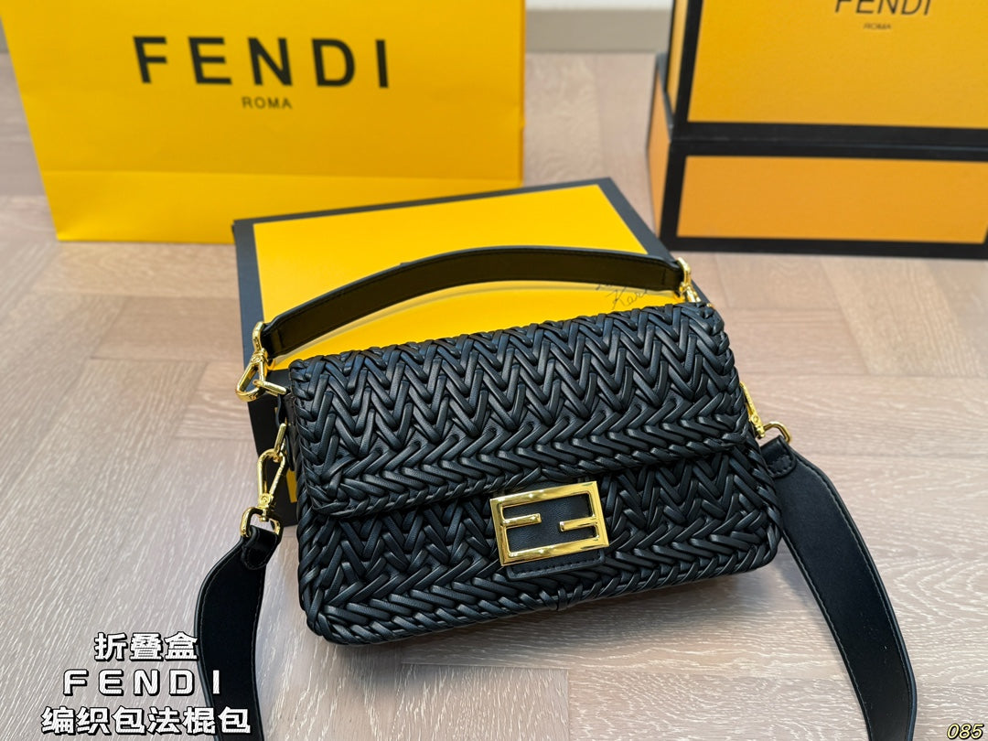 Fen new arrival Baguette bag size: 26 * 15 cm