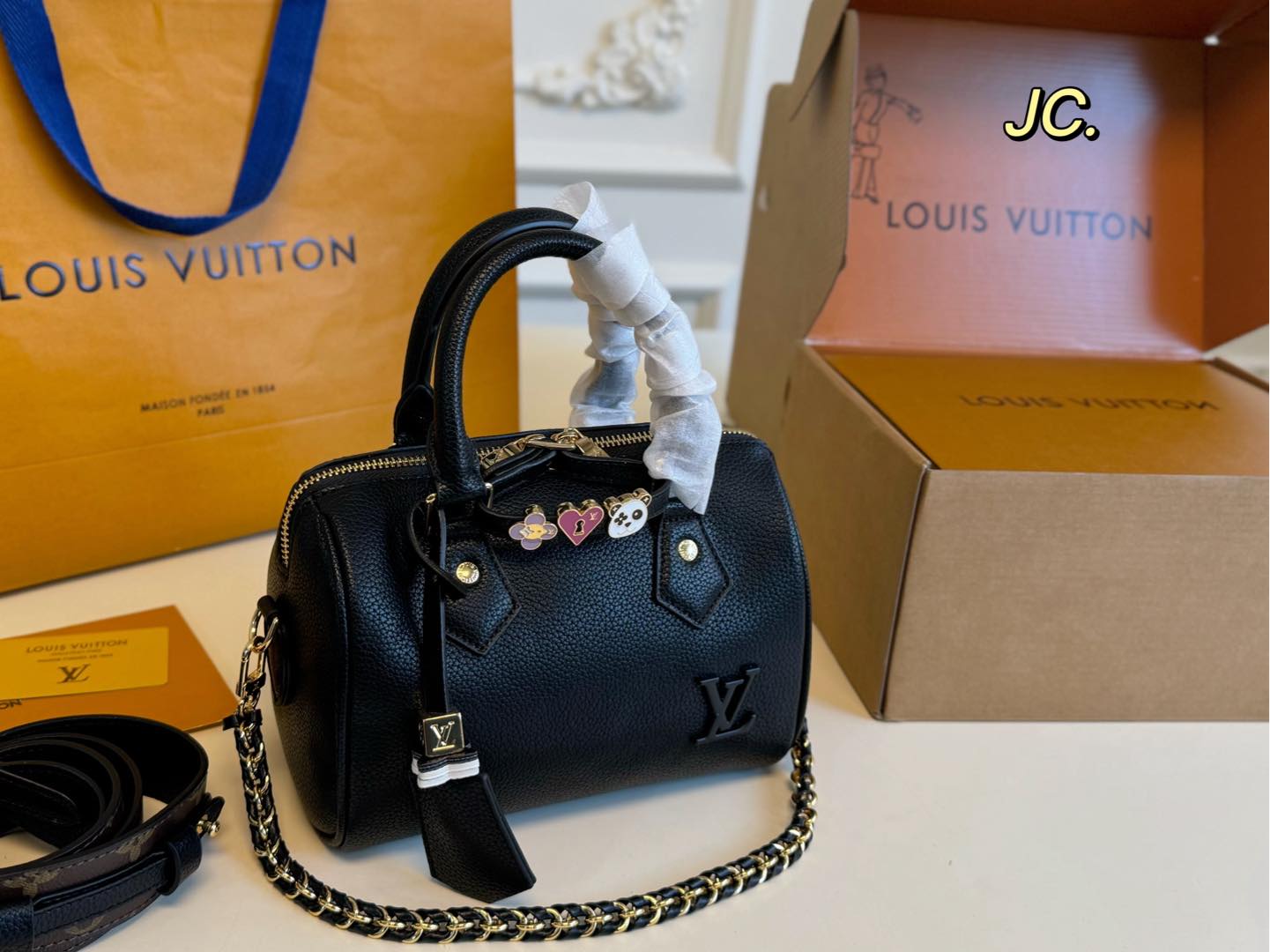 Louis new arrival speedy bag size: 20*15 cm