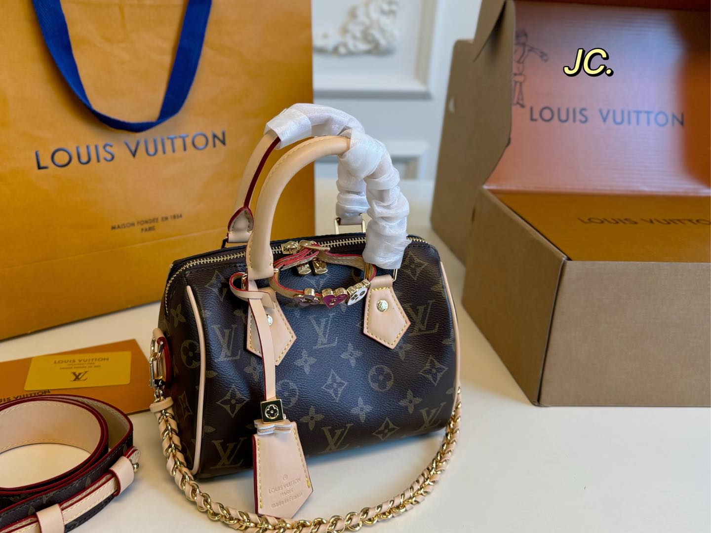 Louis new arrival speedy bag size: 20*15 cm