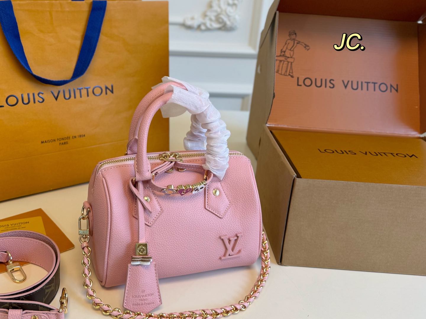 Louis new arrival speedy bag size: 20*15 cm