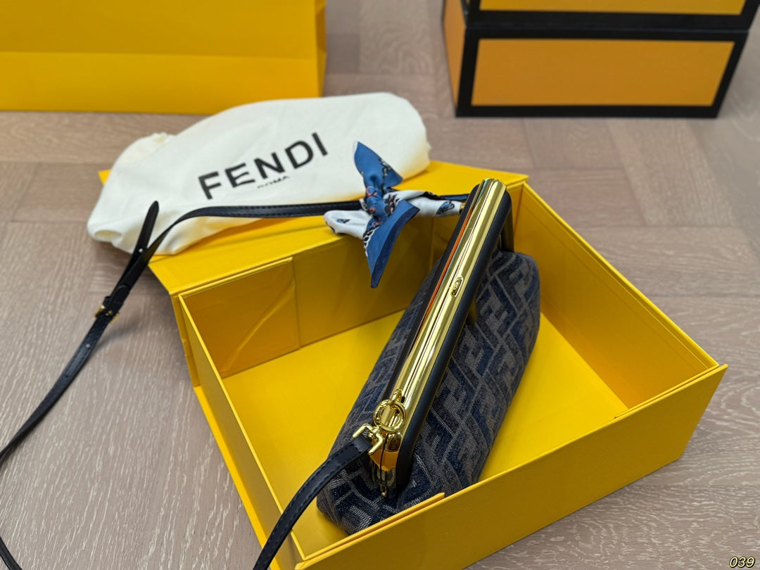 Fen new arrival First bag size: 23 * 17 cm