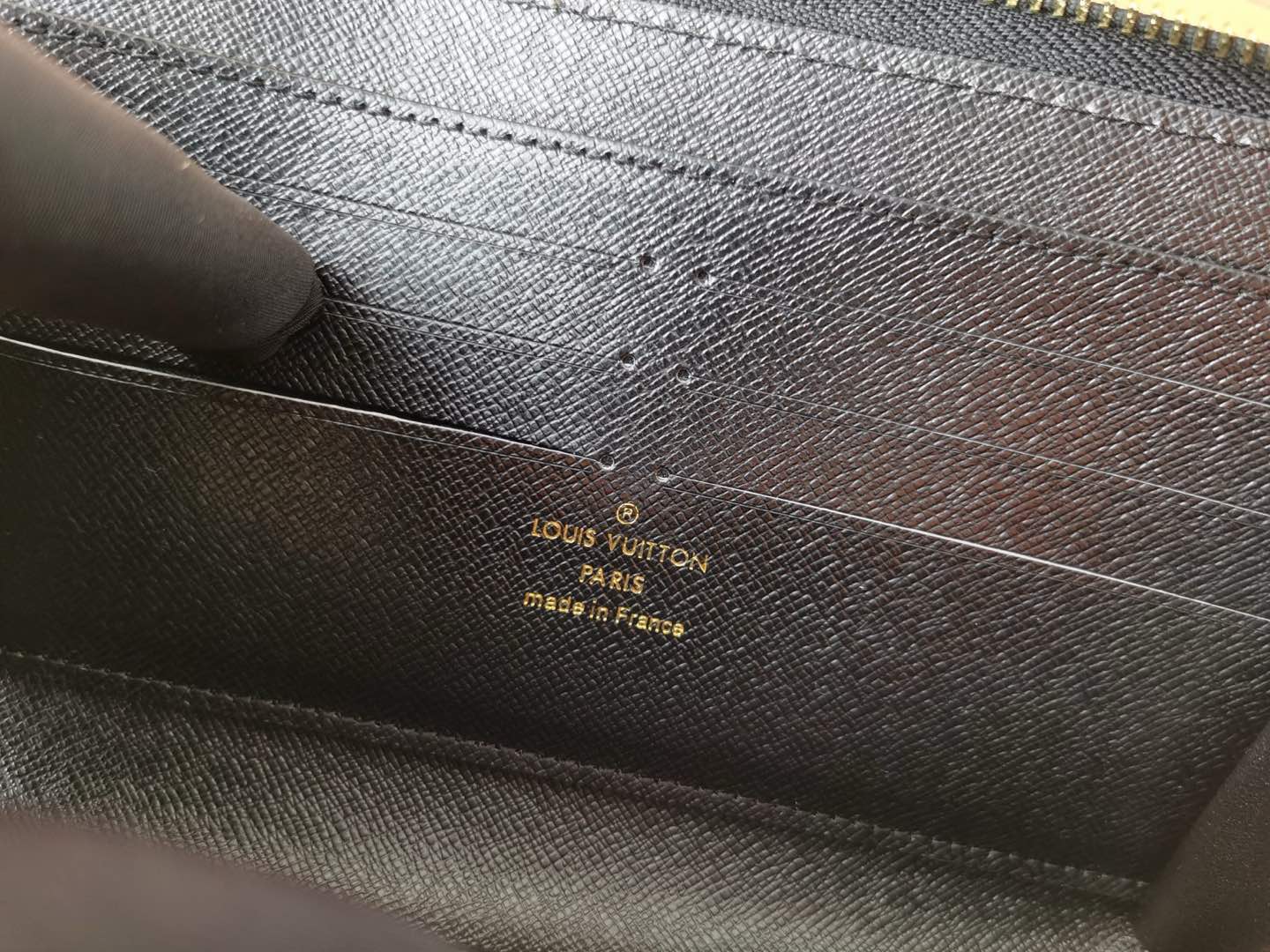 Louis new arrival Dragonne wallet 016 size: 19*11 cm