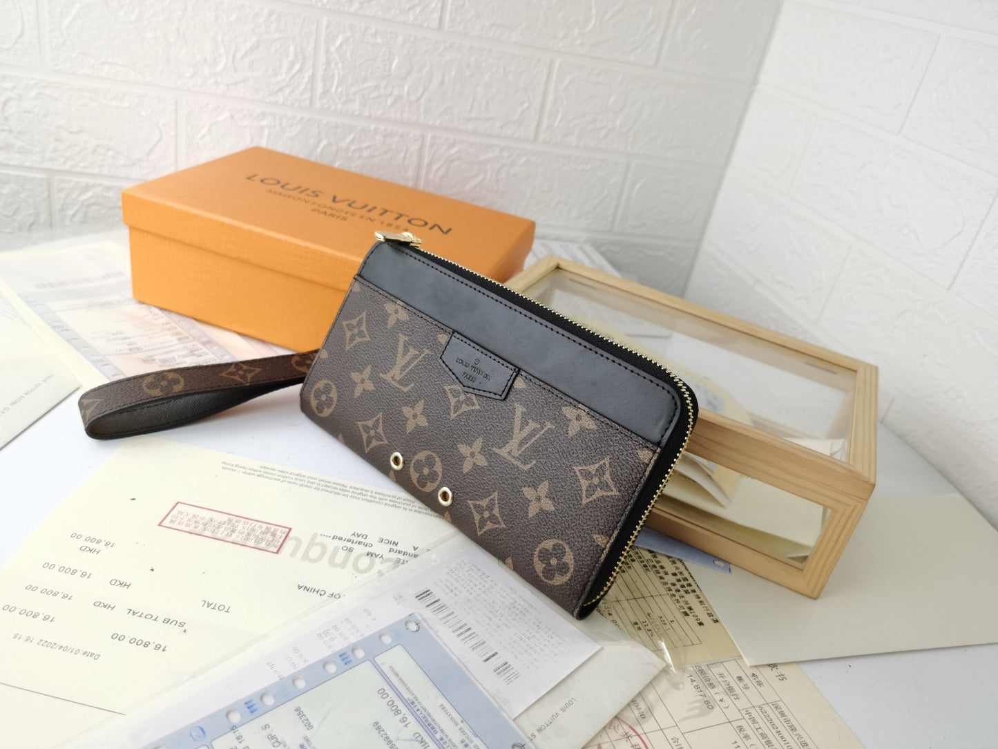 Louis new arrival Dragonne wallet 016 size: 19*11 cm