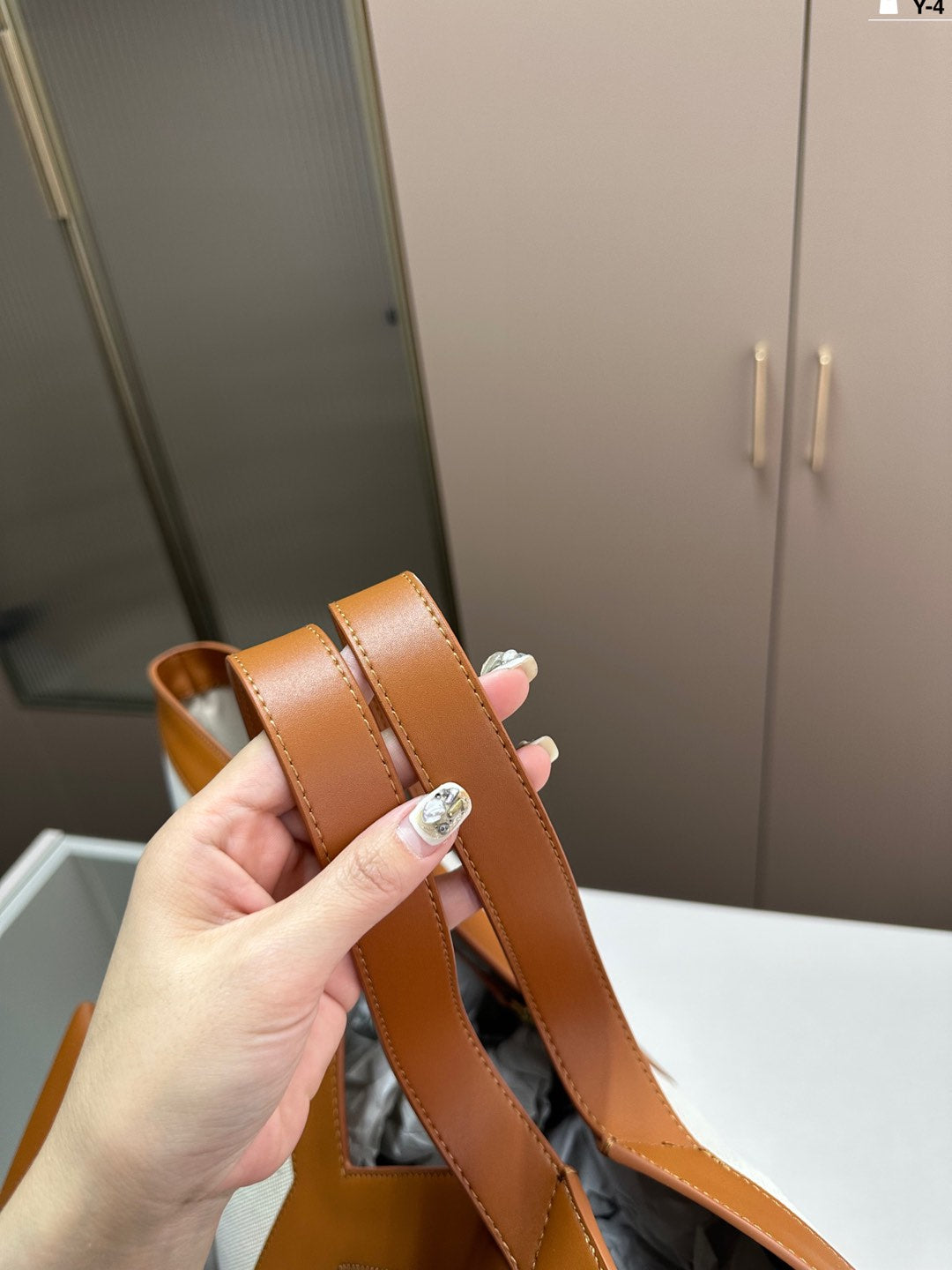 Y new arrival tote bag size: 37*26 cm