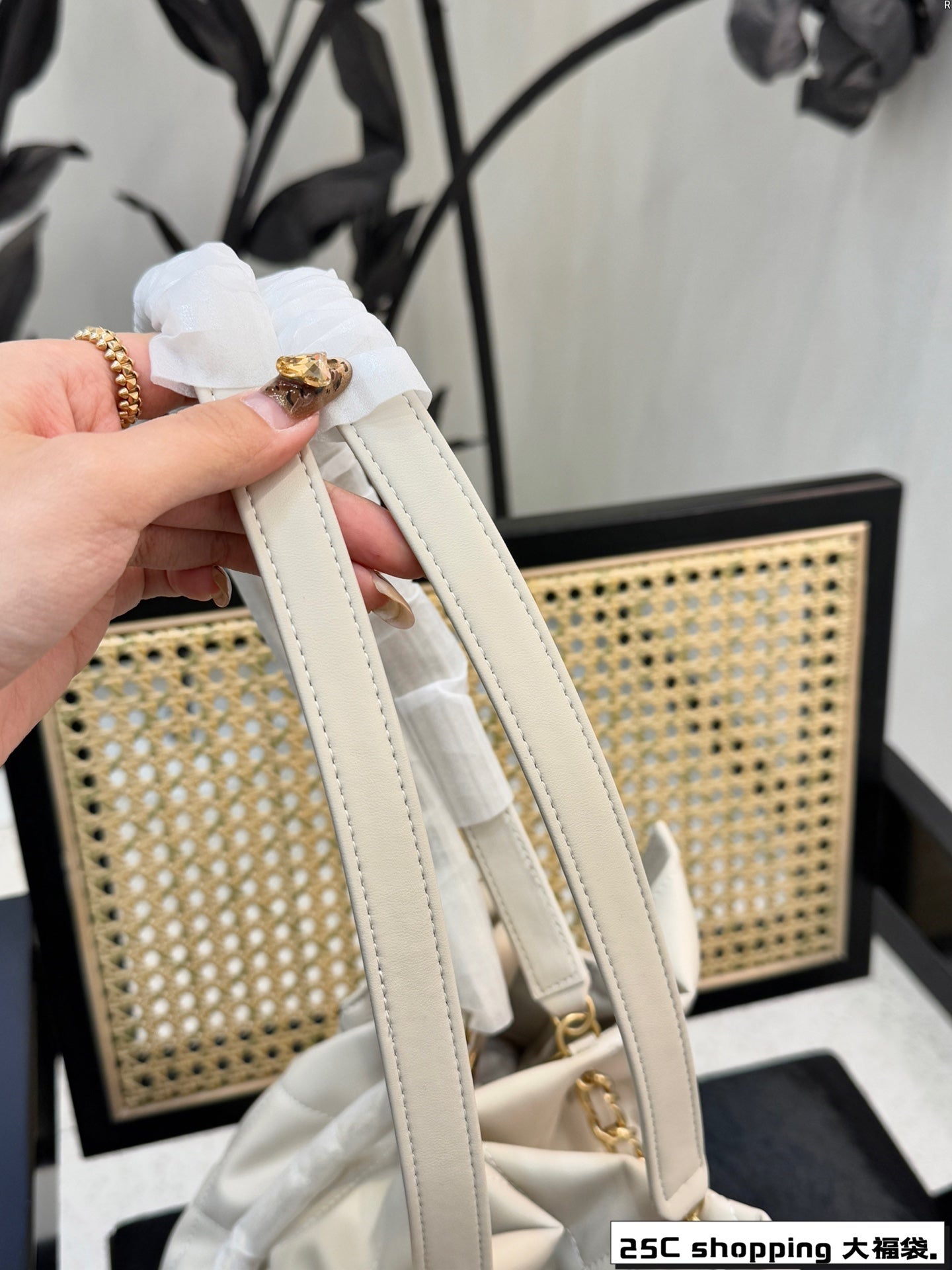 Cc New arrival 25c shopping tote bag size: 34*33 cm