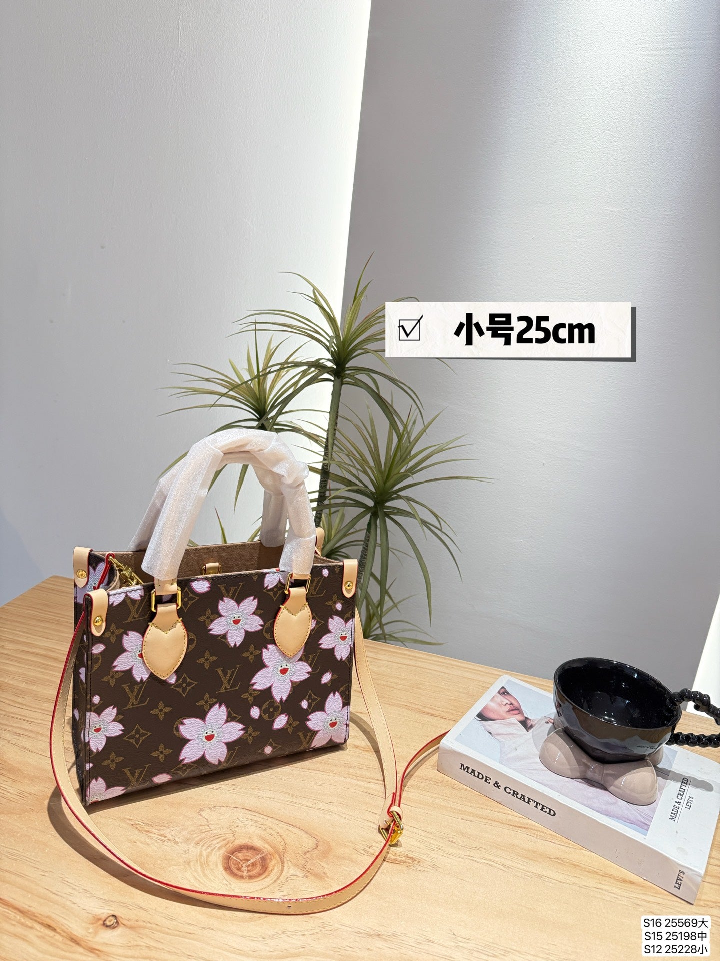 Louis 25s new arrival onthego tote bag