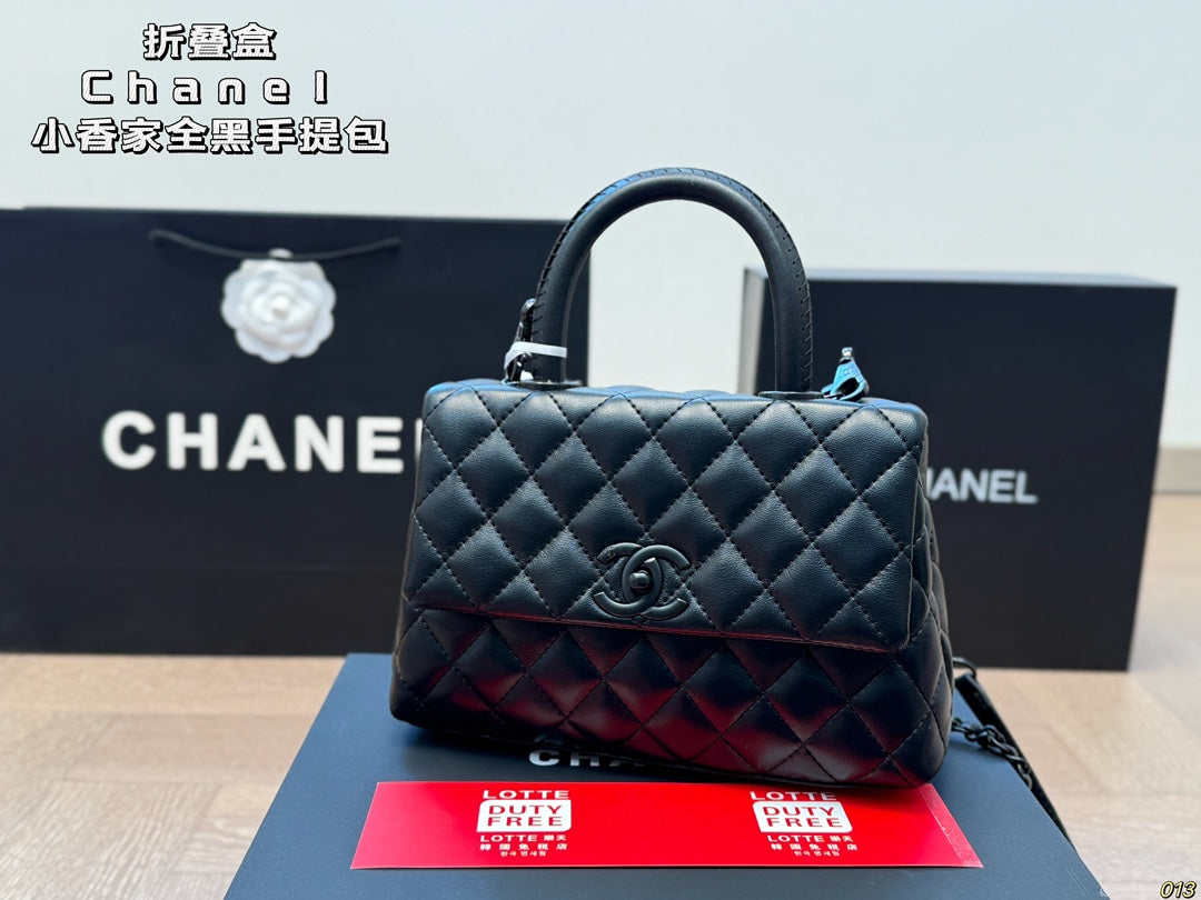 Cc new arrival Coco Handle bag size: 22*14 cm