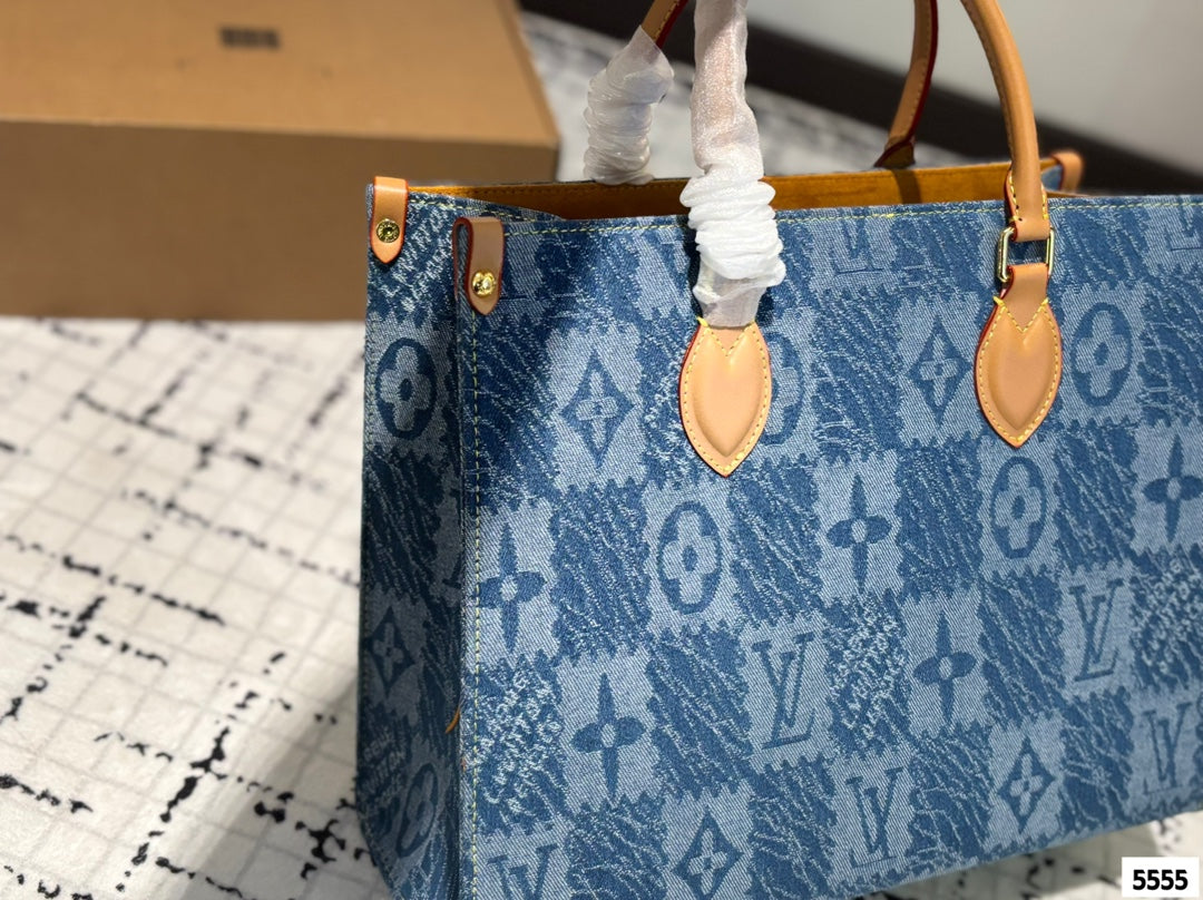 Louis new arrival Onthego denim tote bag size: 35*28*14 cm