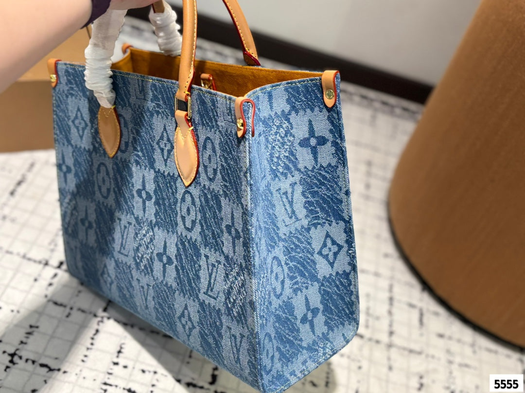 Louis new arrival Onthego denim tote bag size: 35*28*14 cm