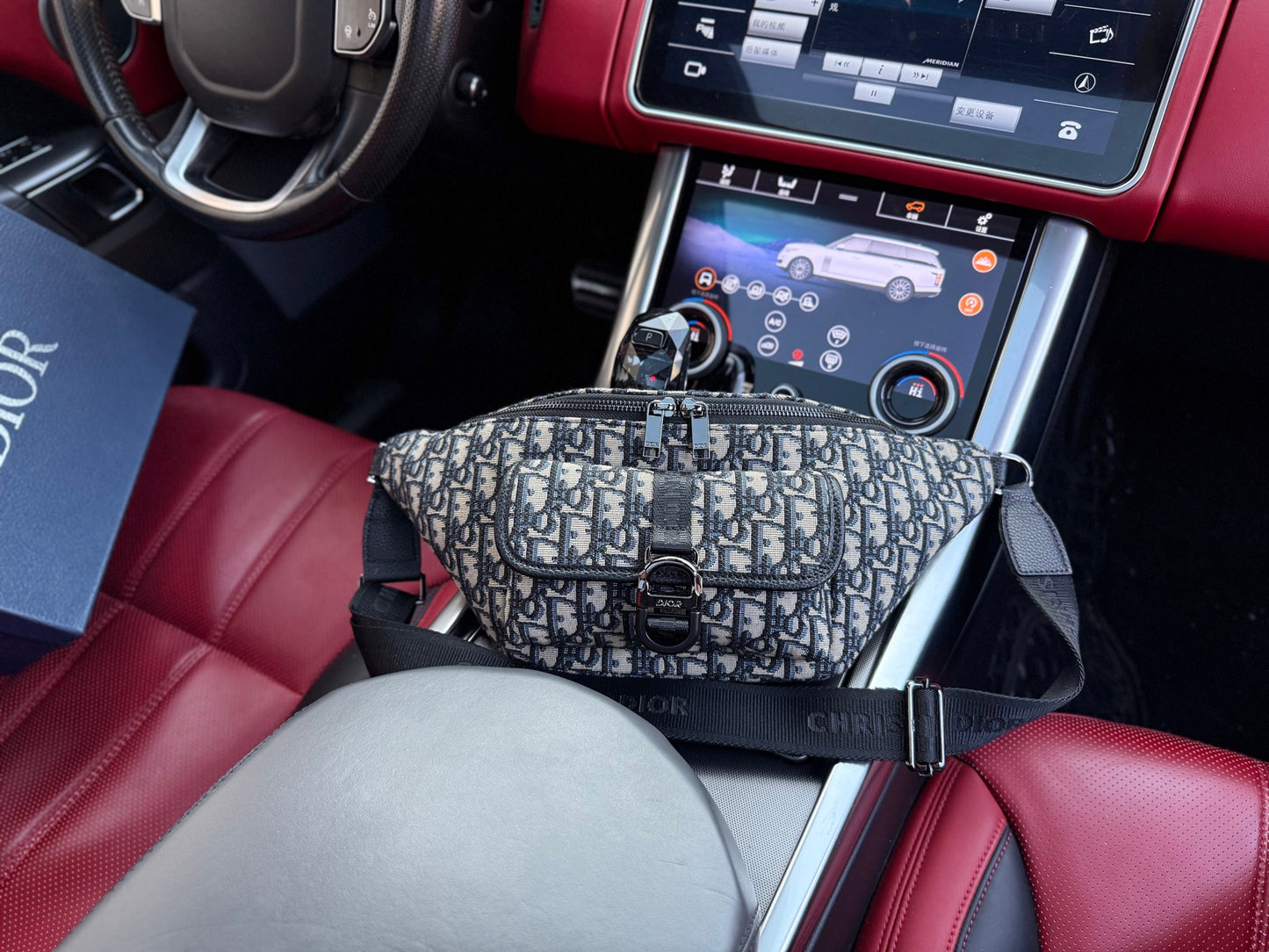 D new arrival waist bag bag size: 39*17cm