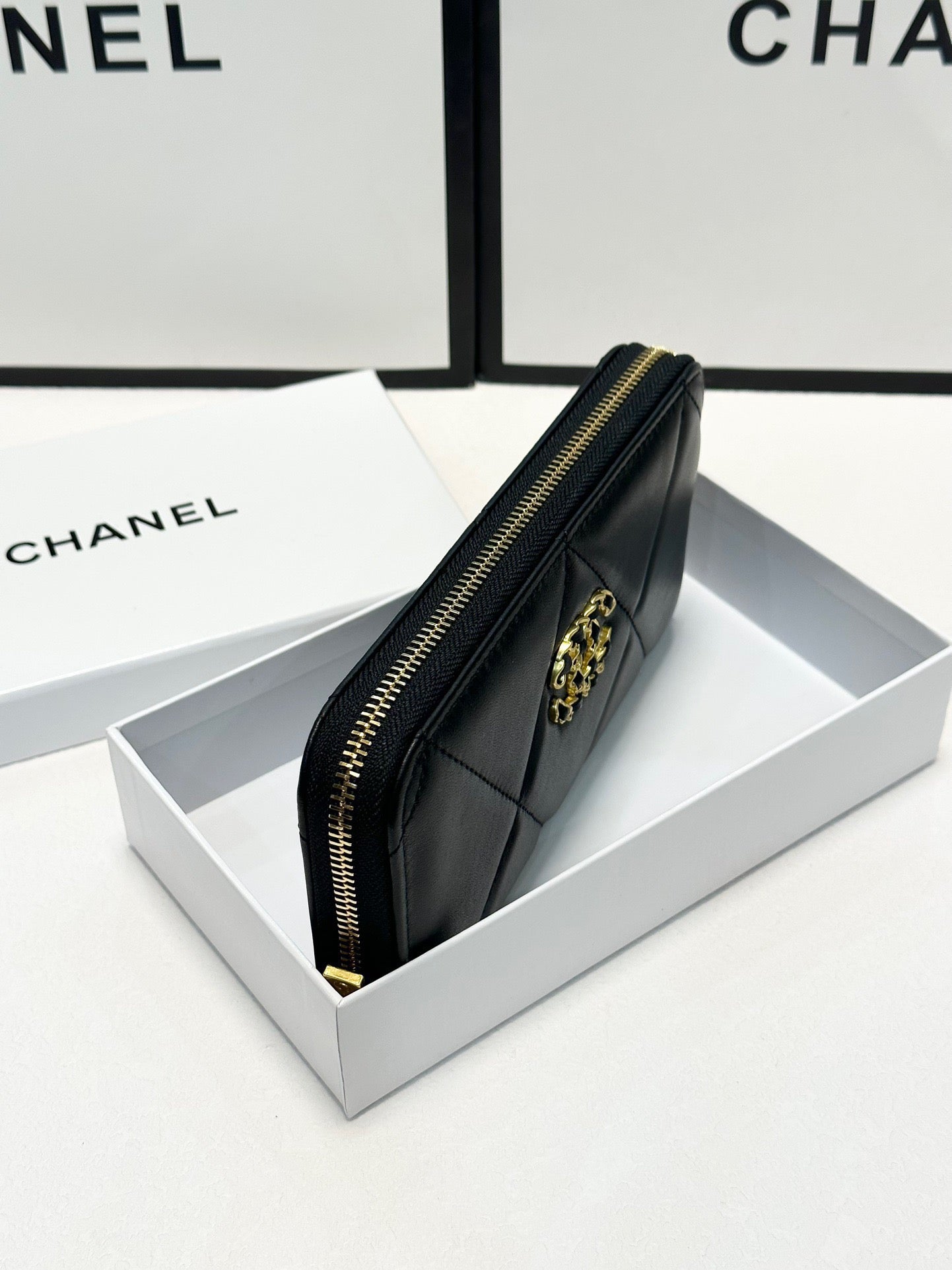 Cc new arrival leather wallet size: 19*10 cm