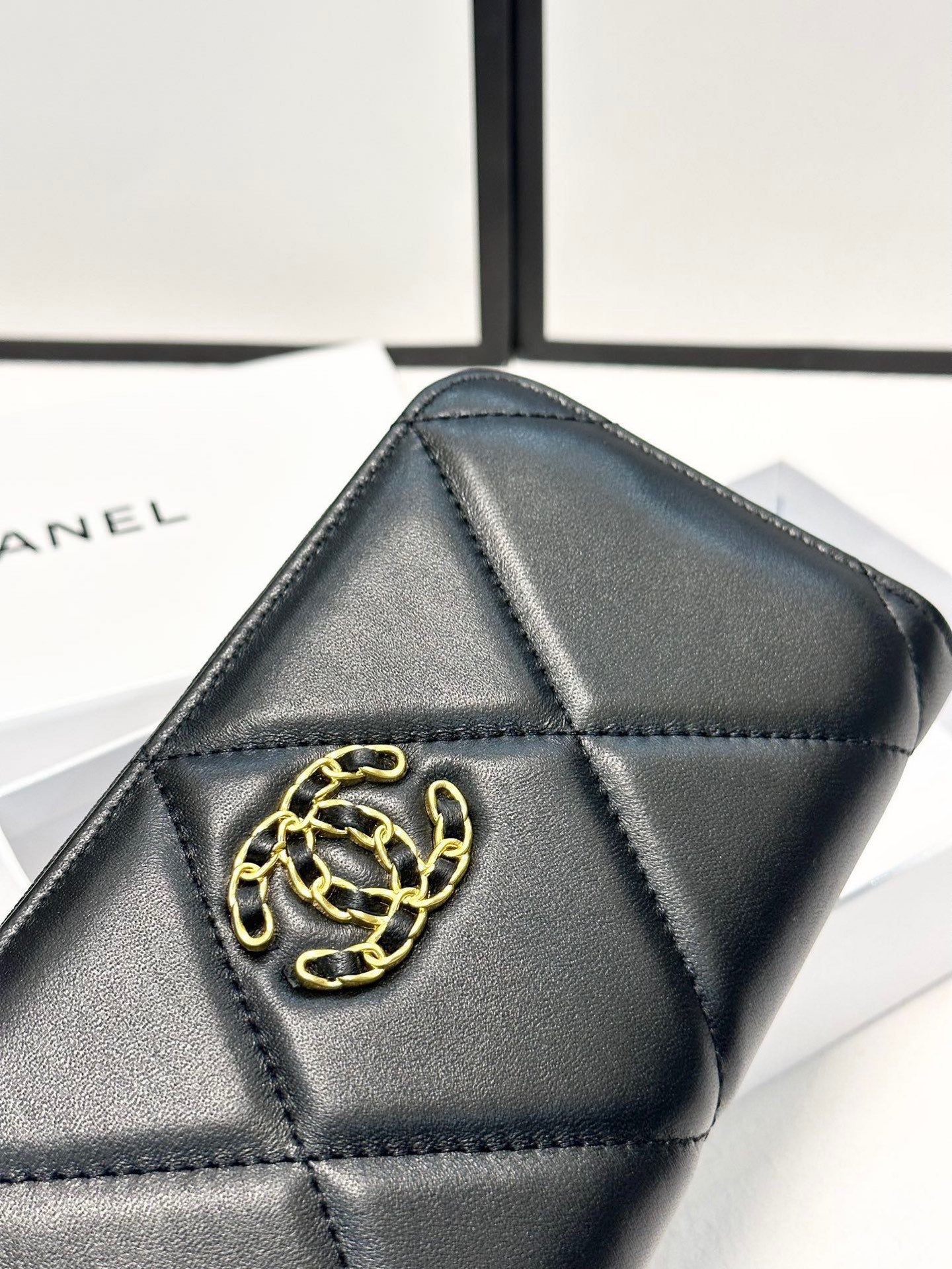 Cc new arrival leather wallet size: 19*10 cm