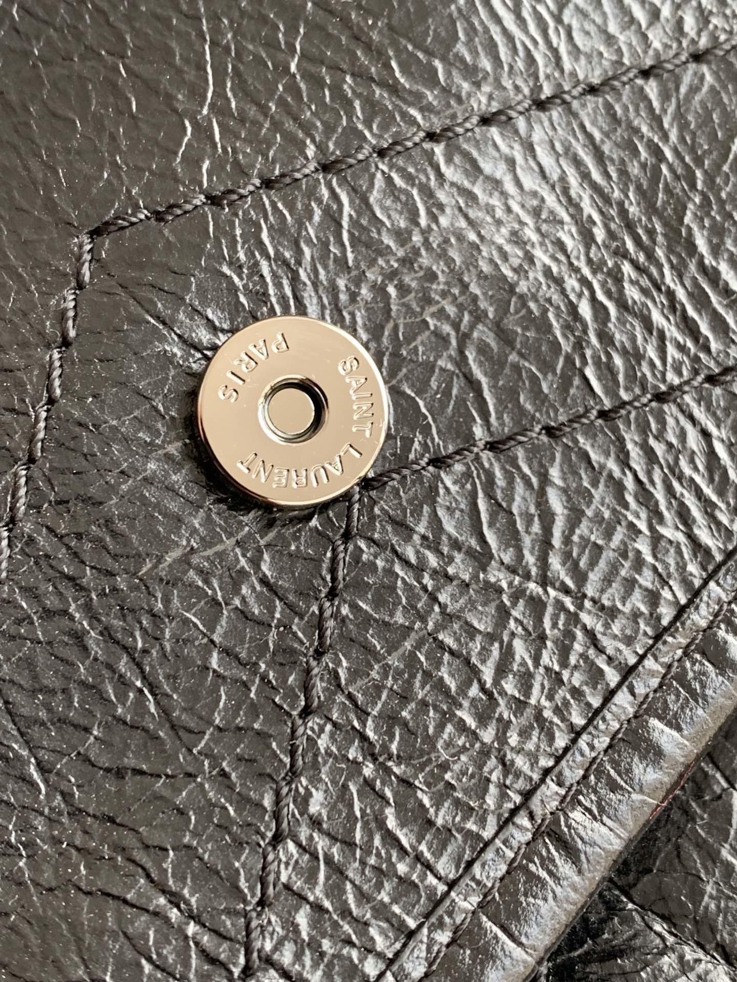 Y Niki Medium Vintage Leather Bag