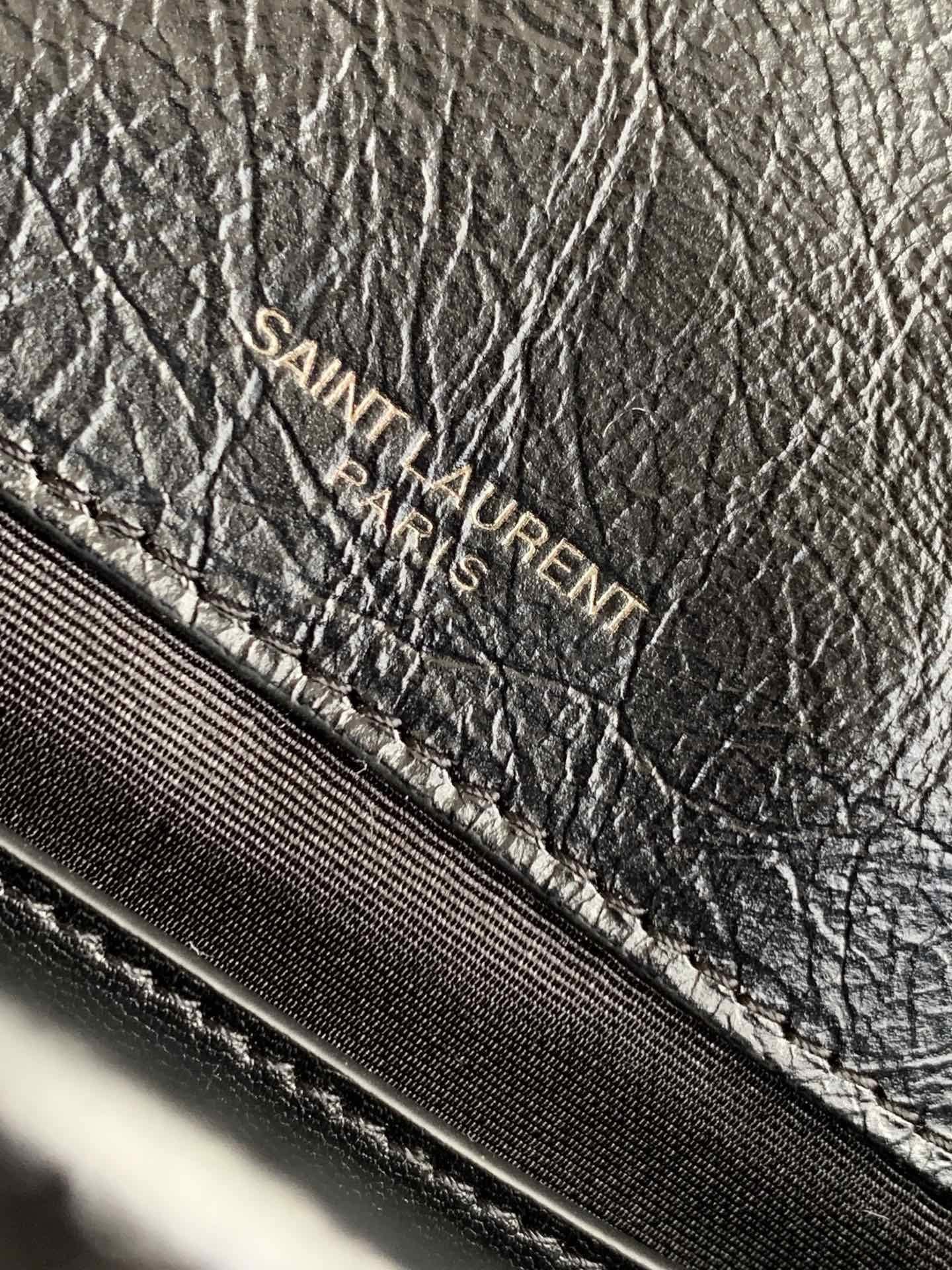 Y Niki Medium Vintage Leather Bag