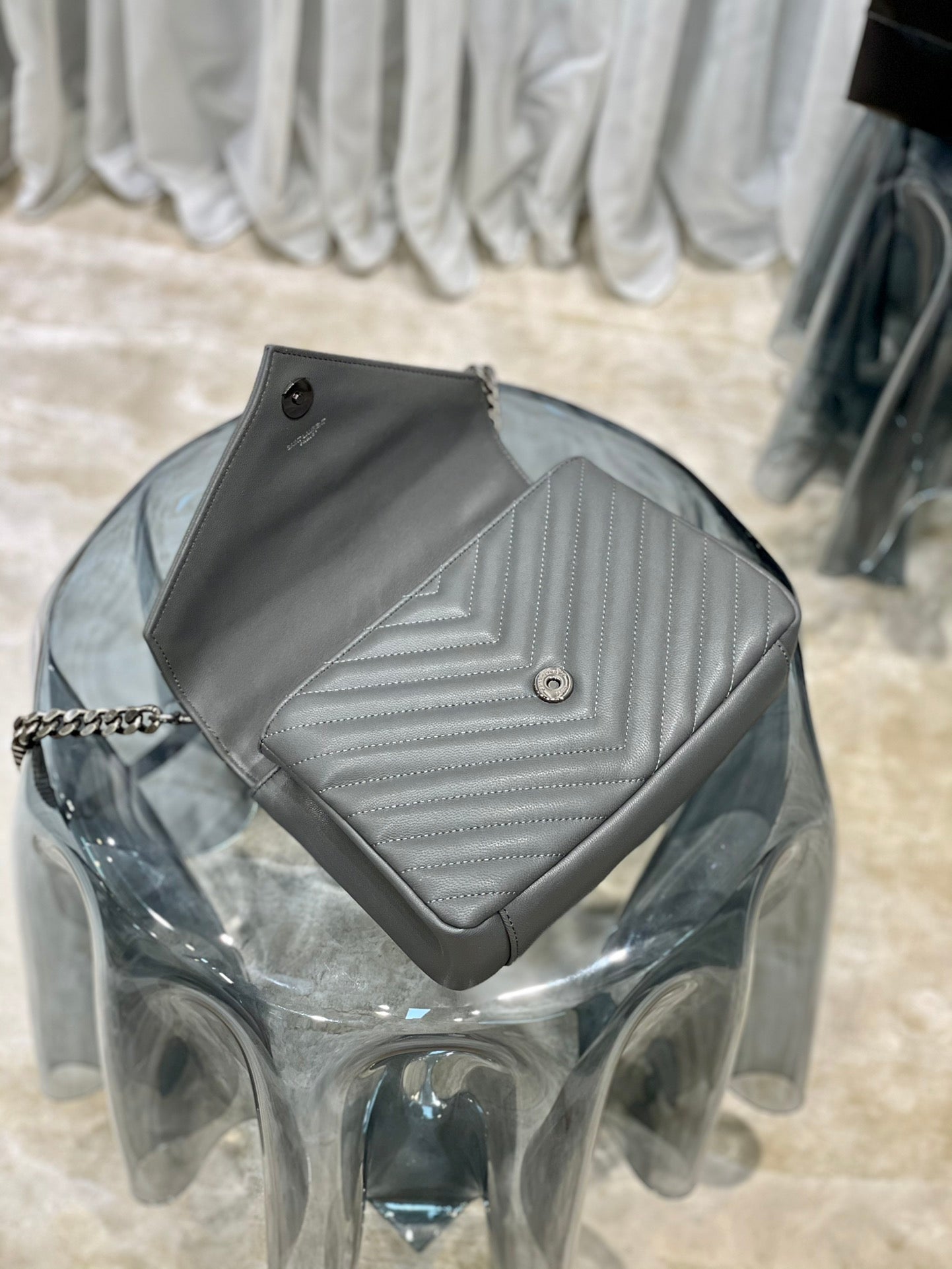 Y College Medium Quilted leather Bag