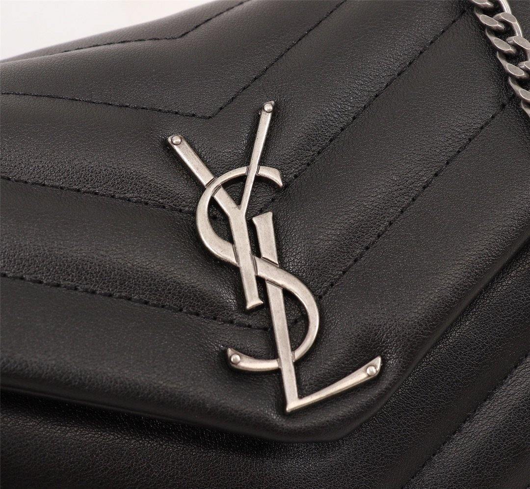 Y Loulou Medium In Matelasse Y Leather