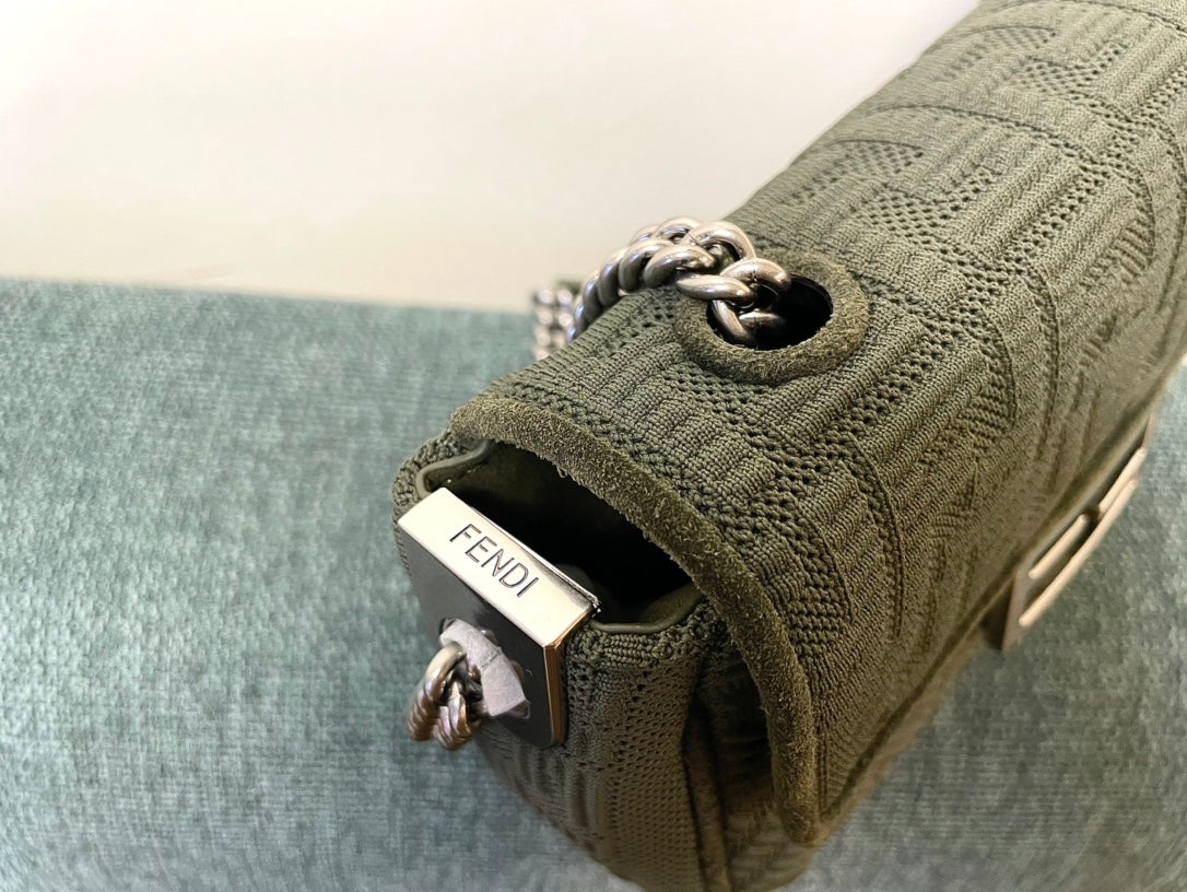 Fd Midi Baguette Chain Bag