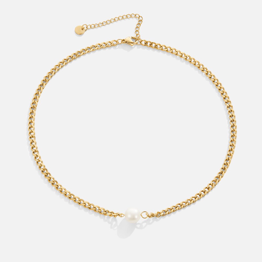 Victoria Pearl Necklace