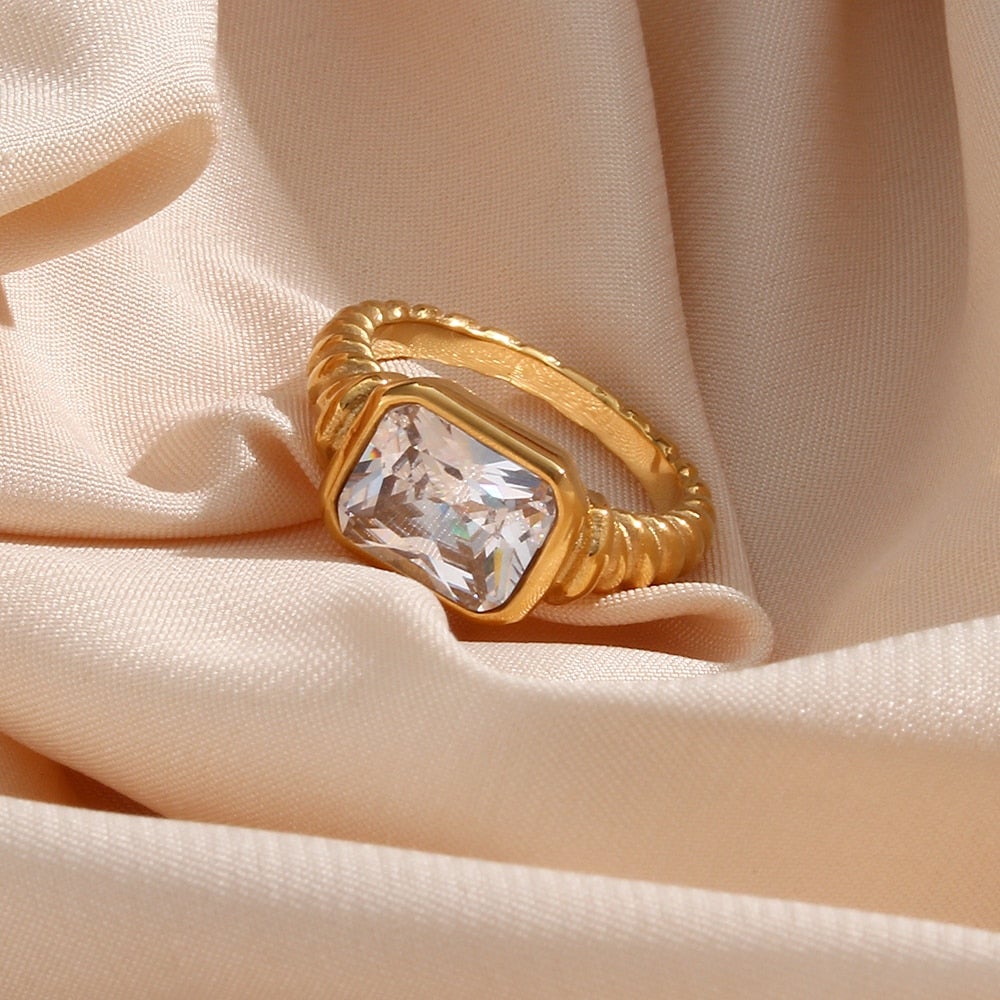 Aurora Crystal Gold Ring
