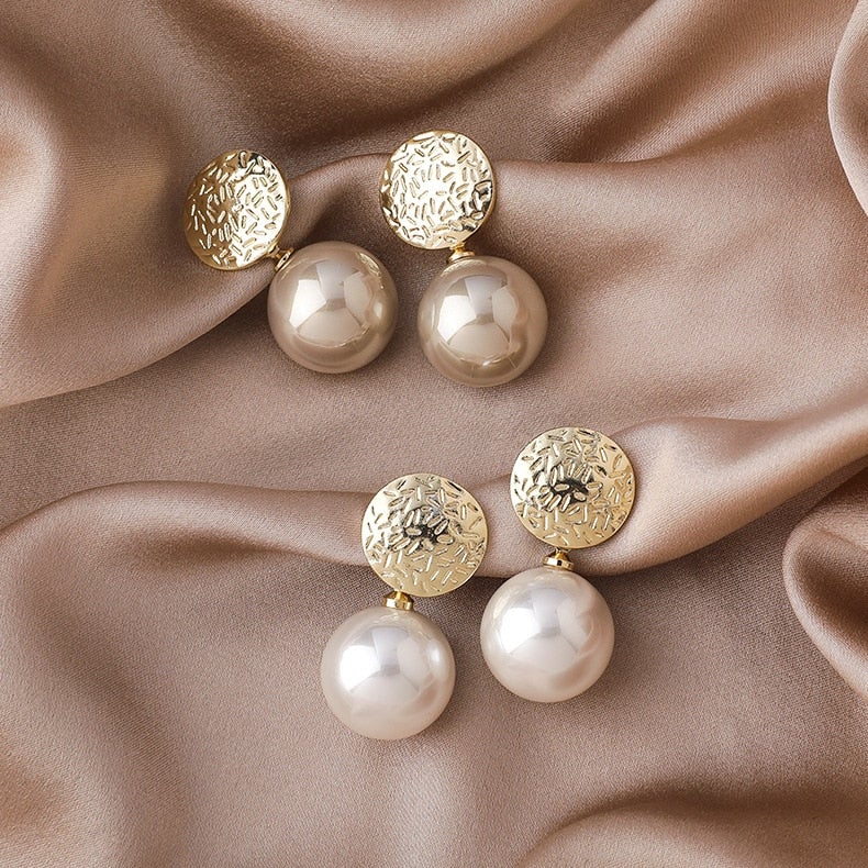 Ava Pearl Drop Earrings