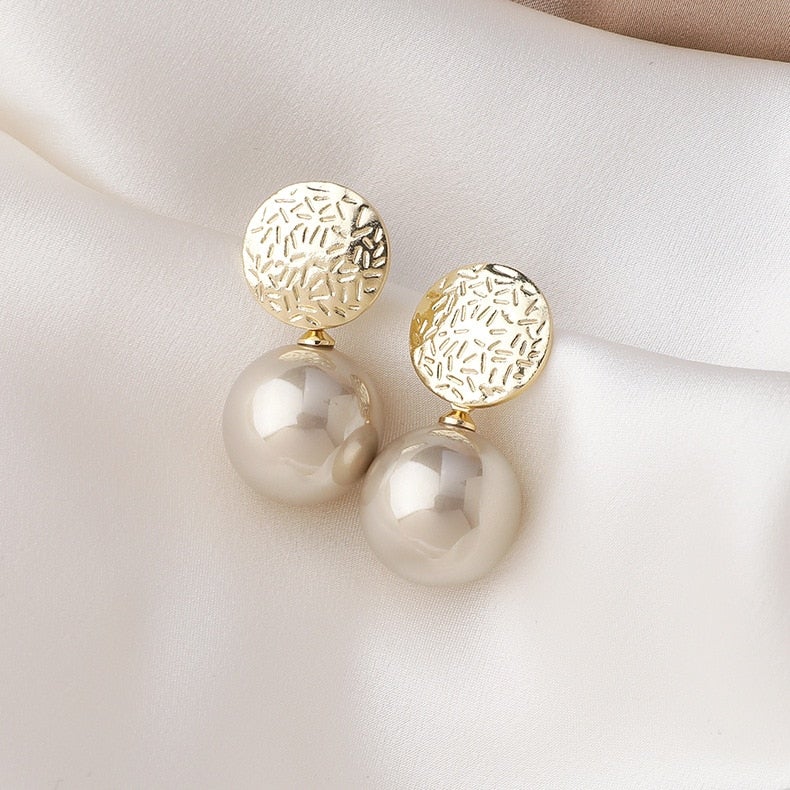 Ava Pearl Drop Earrings