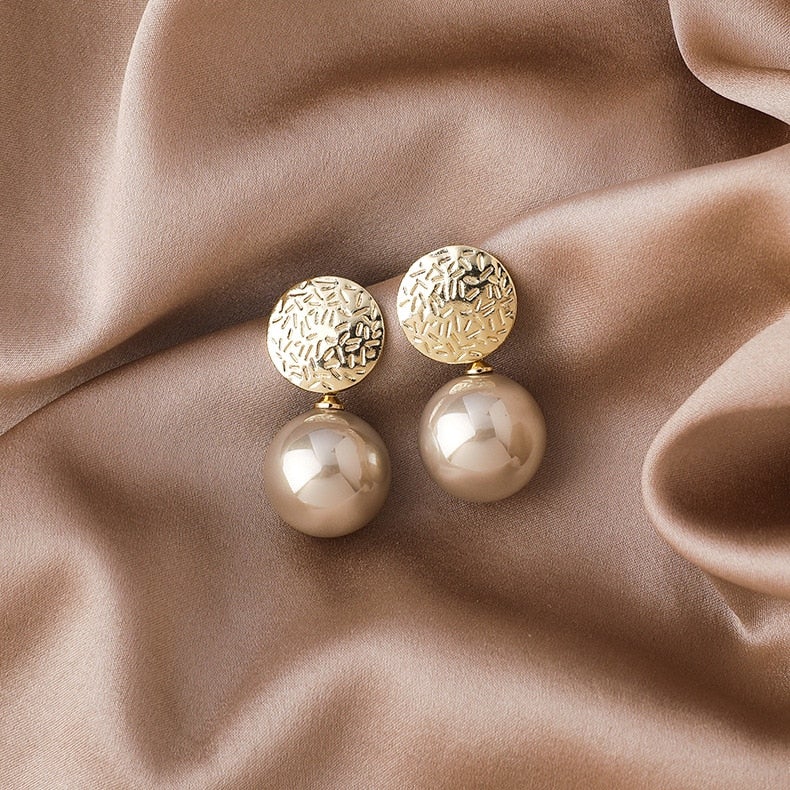 Ava Pearl Drop Earrings