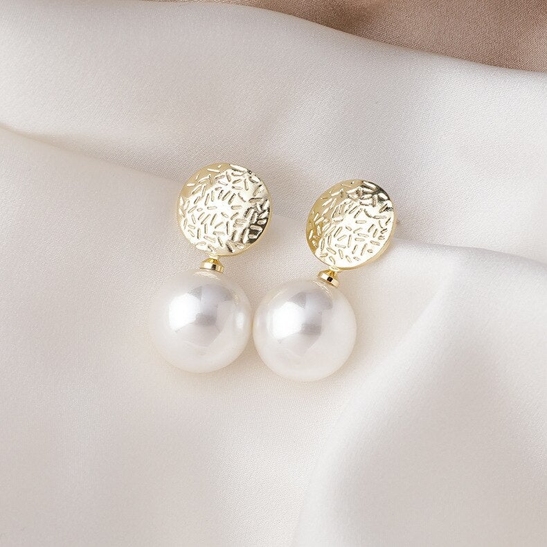 Ava Pearl Drop Earrings